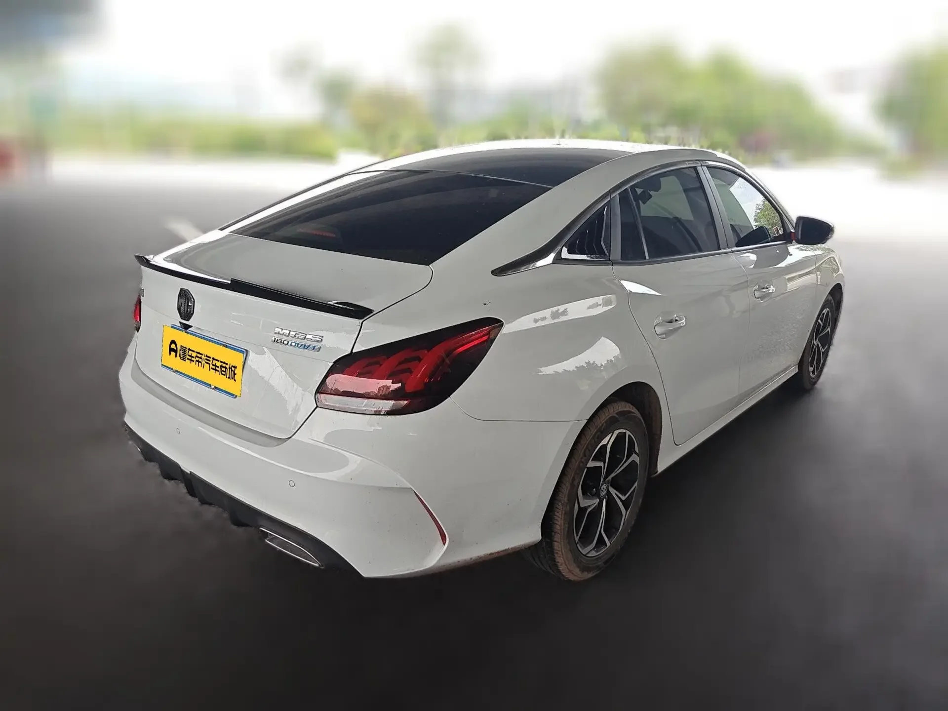 MG 5