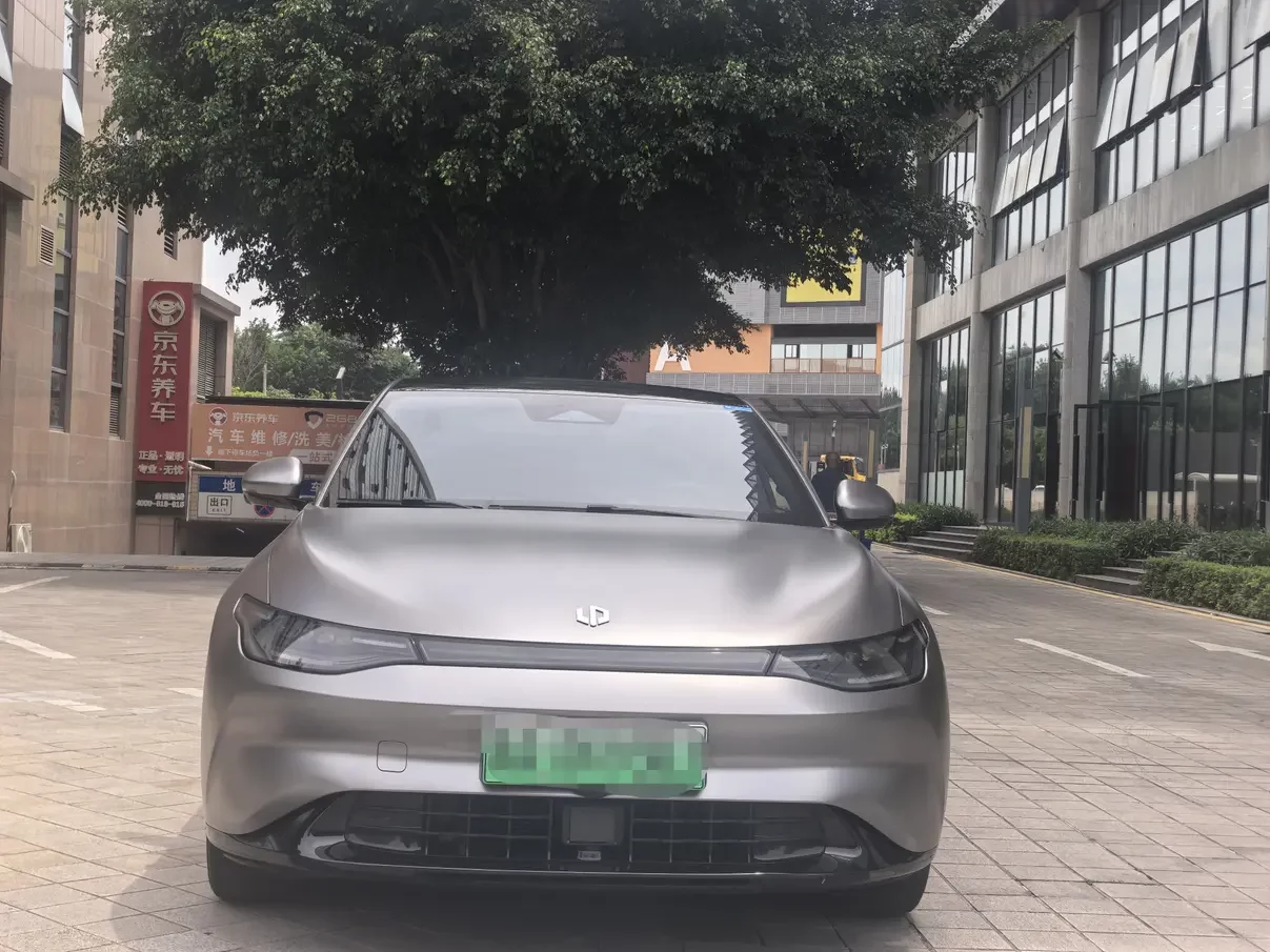 Leapmotor Zero running C01