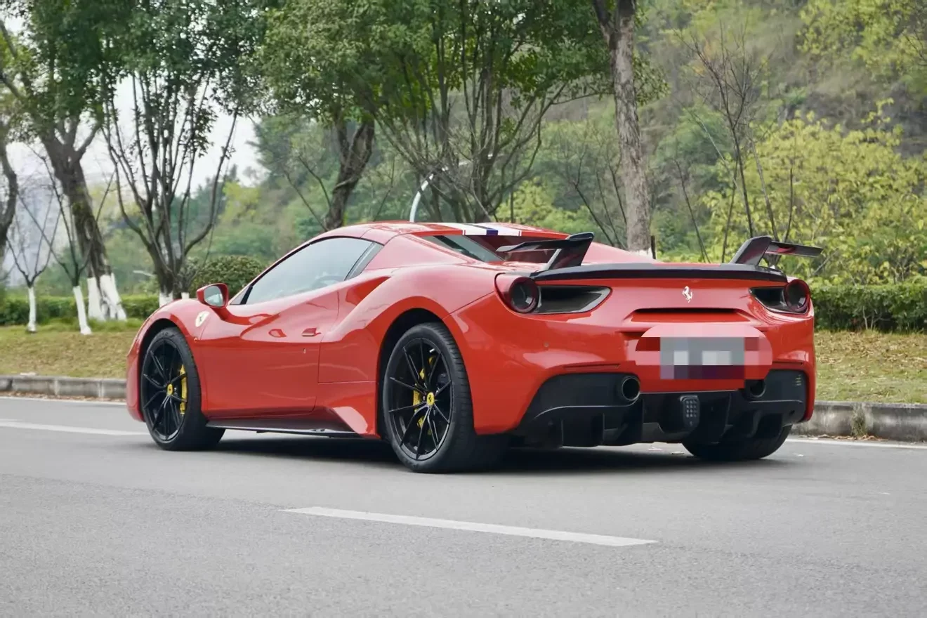 Ferrari 488