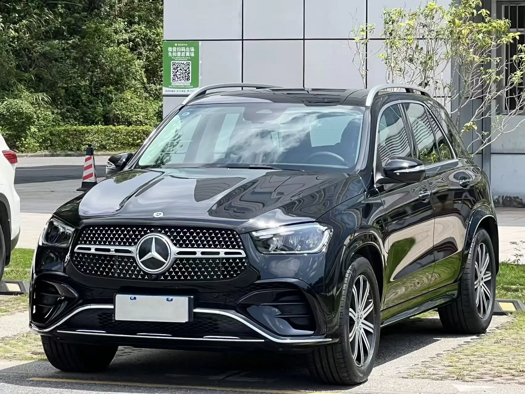 Mercedes-Benz GLE (Imported)