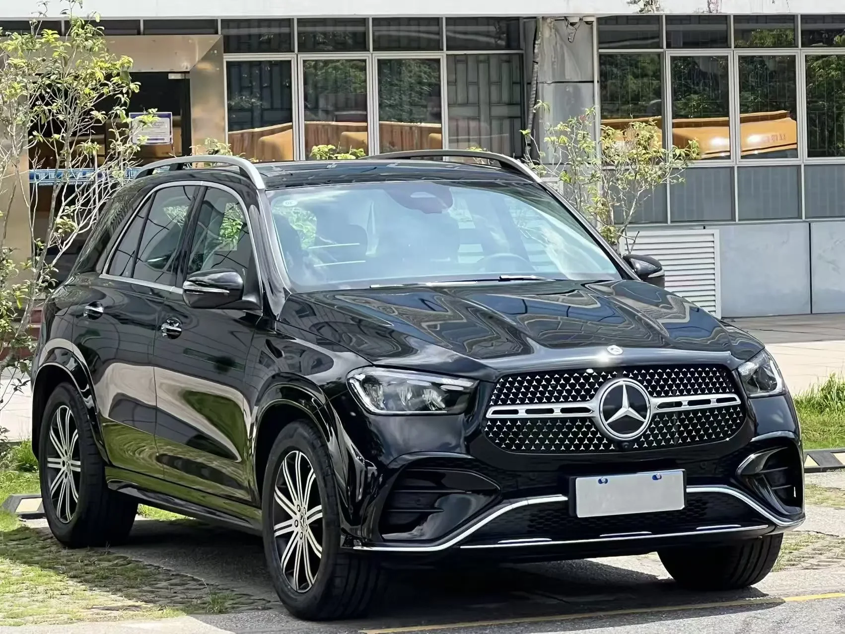 Mercedes-Benz GLE (Imported)
