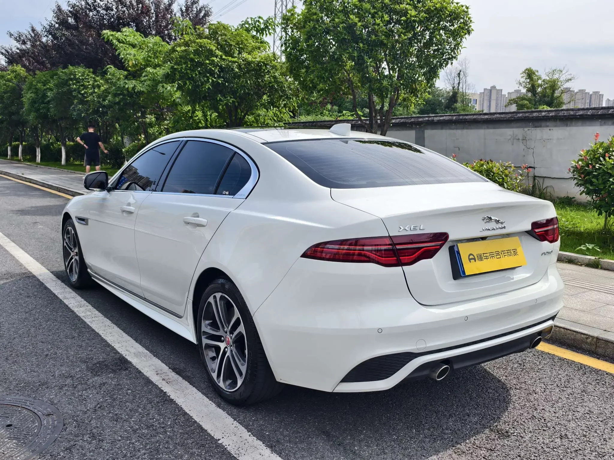 Jaguar XEL