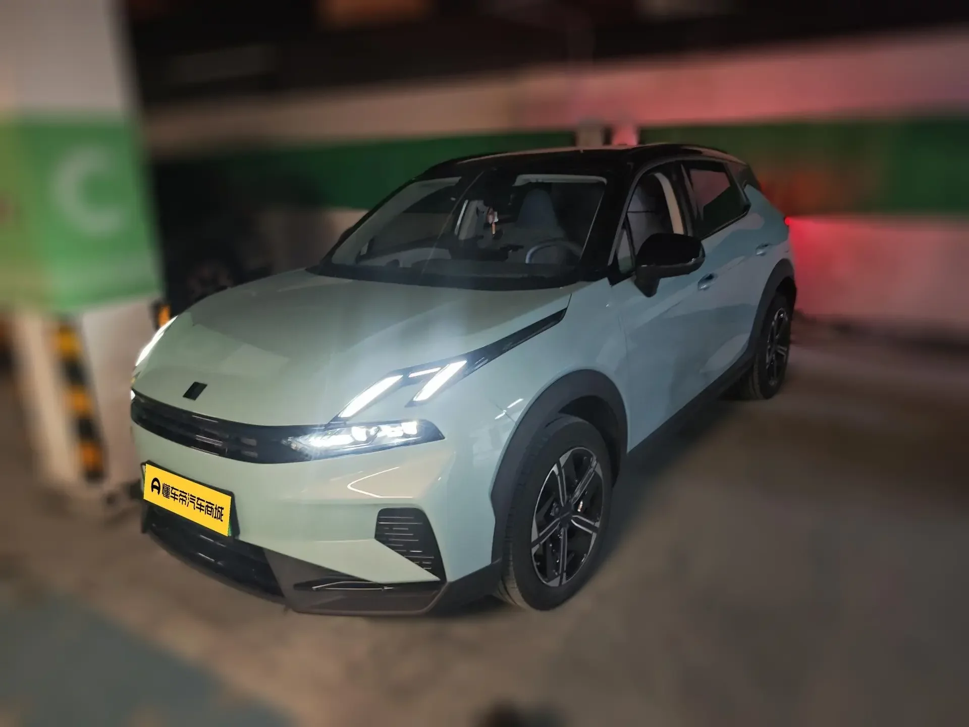 Lynk & Co 06 EM-P