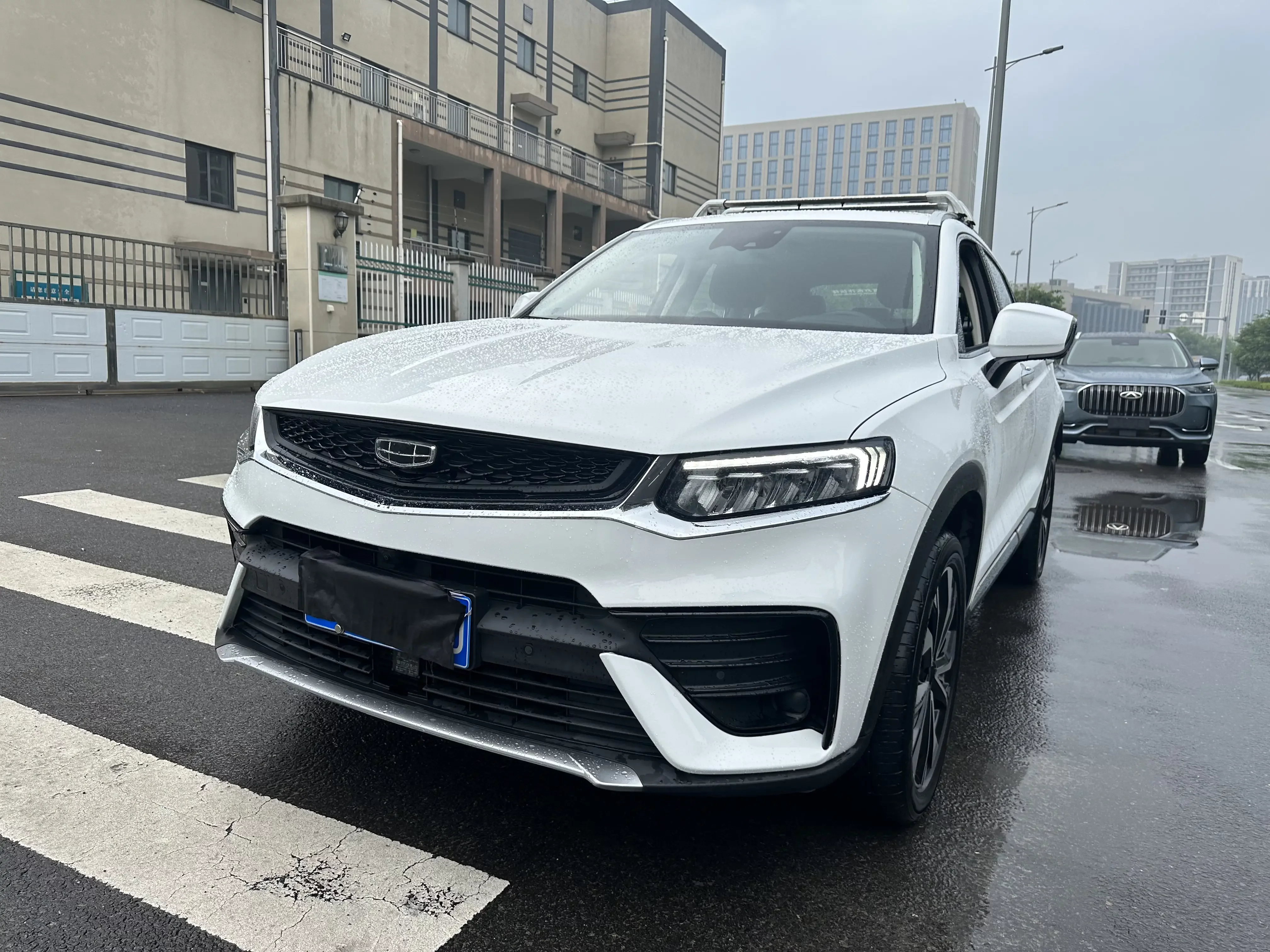 Geely Xingyue S  из Китая