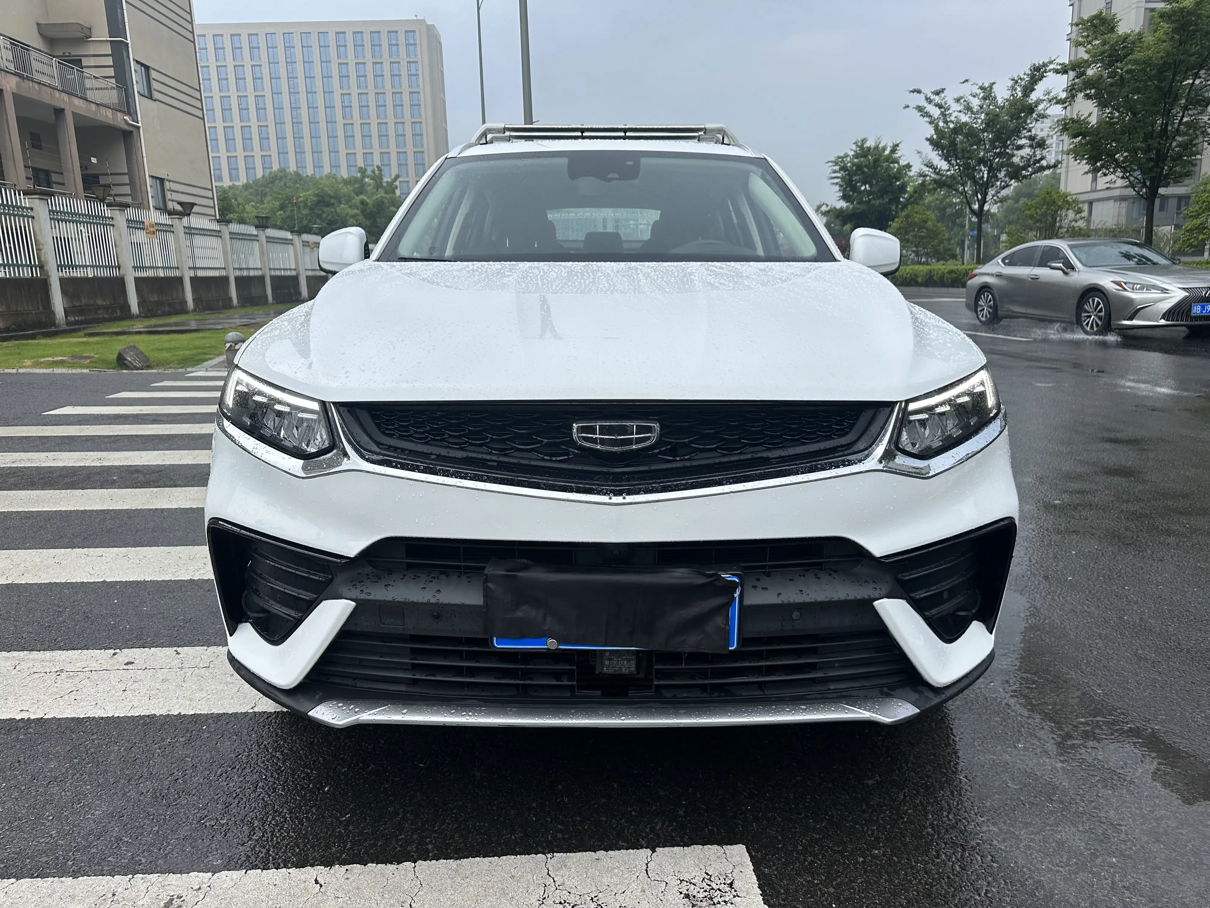 Geely Xingyue S  из Китая
