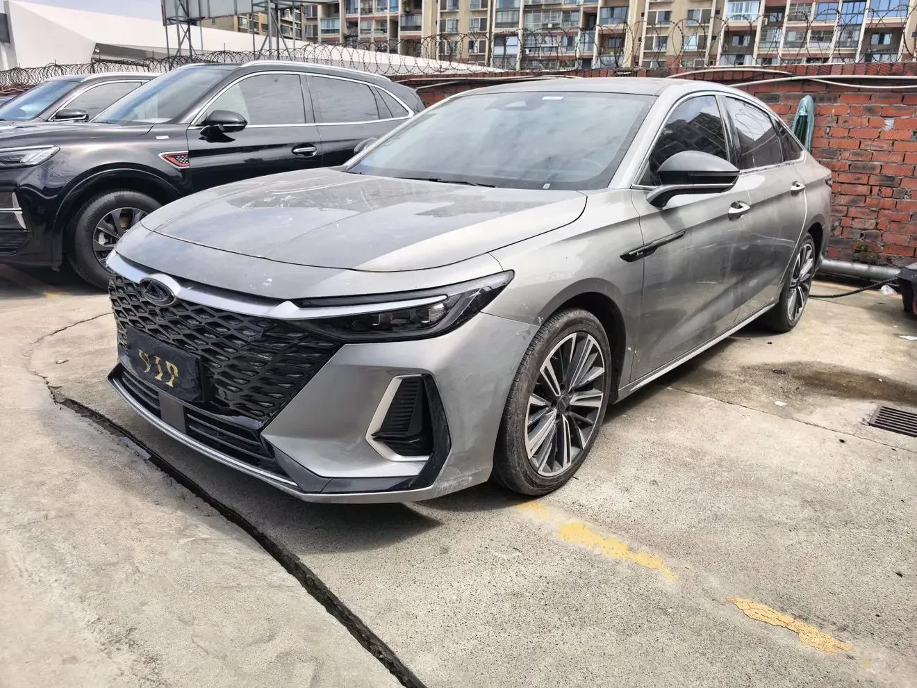 Chery Arrizo 8