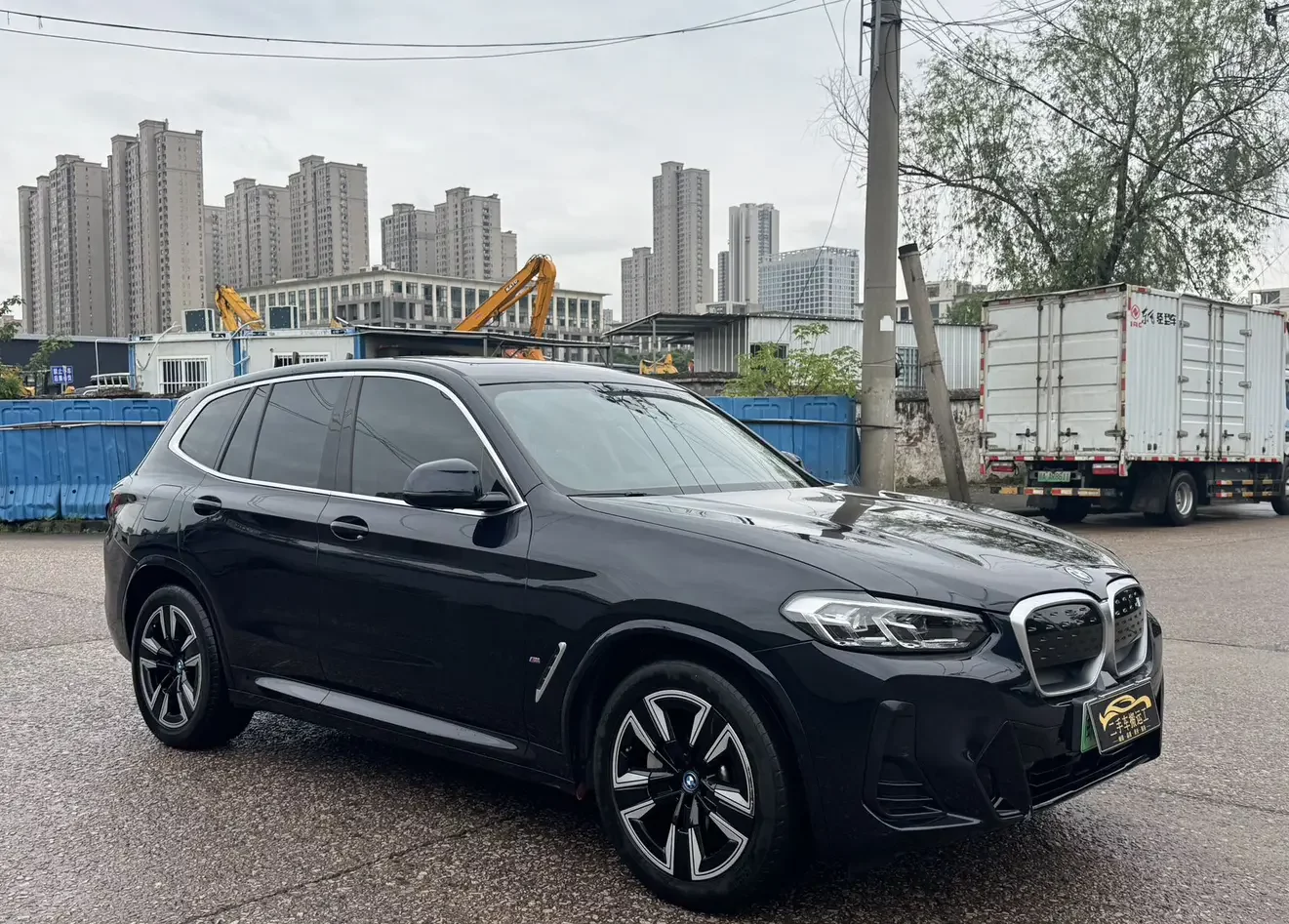 BMW iX3