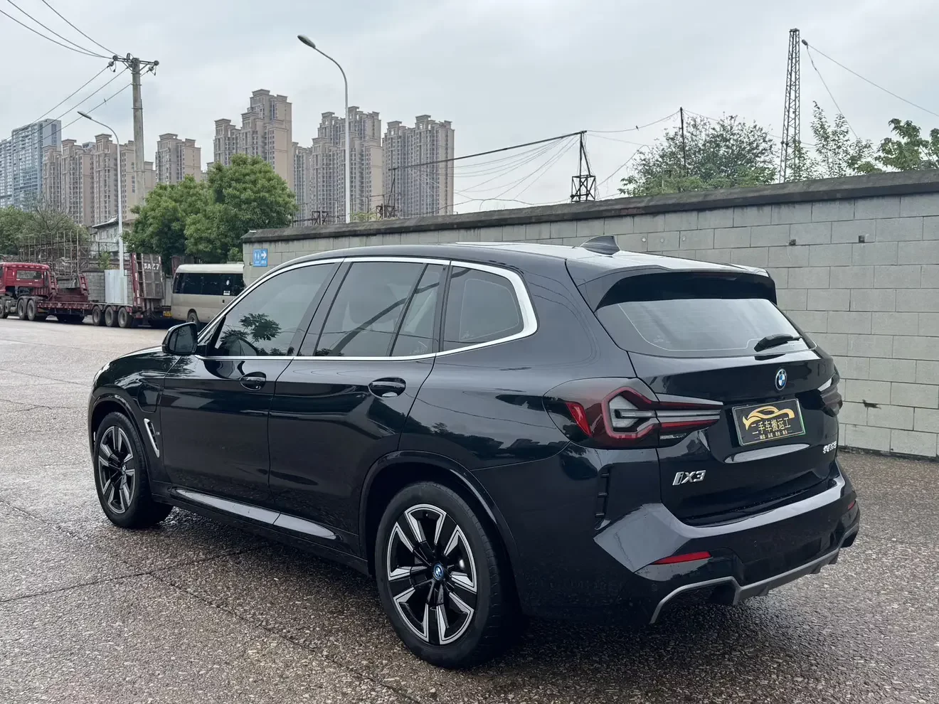 BMW iX3