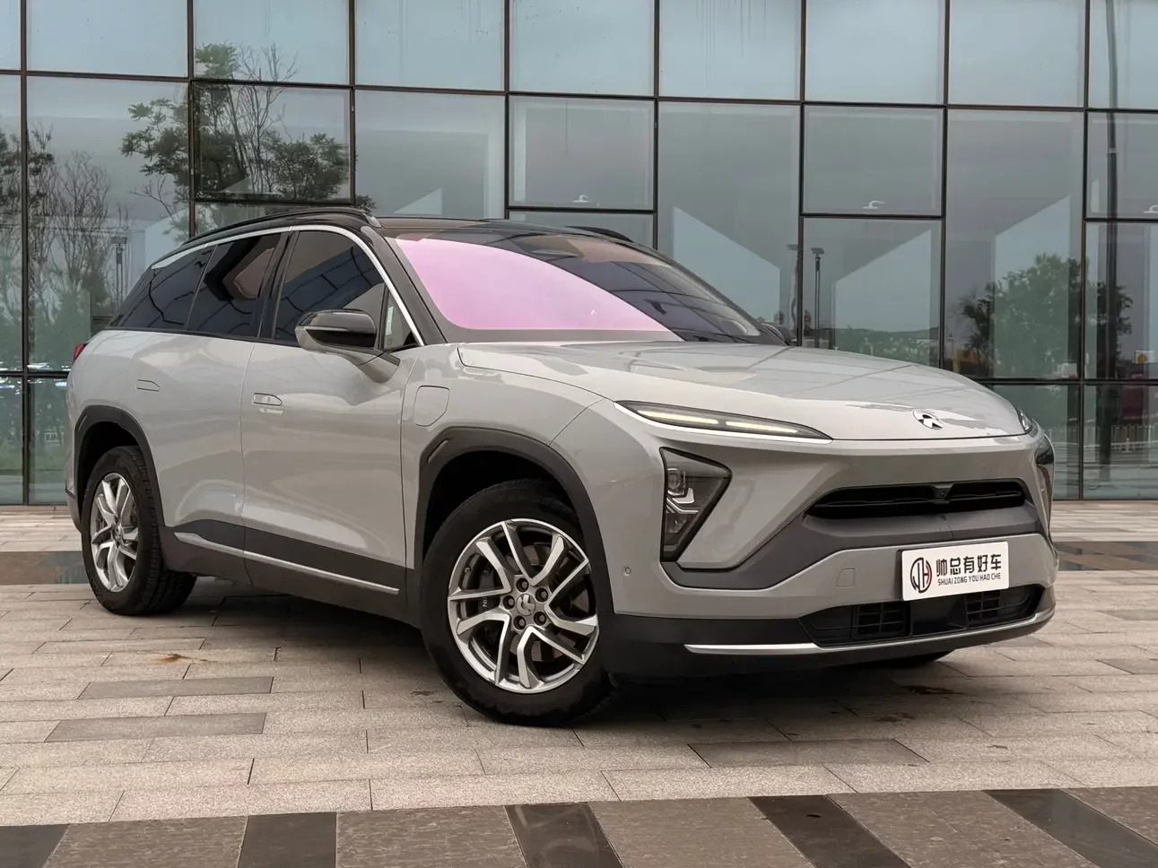 NIO ES6