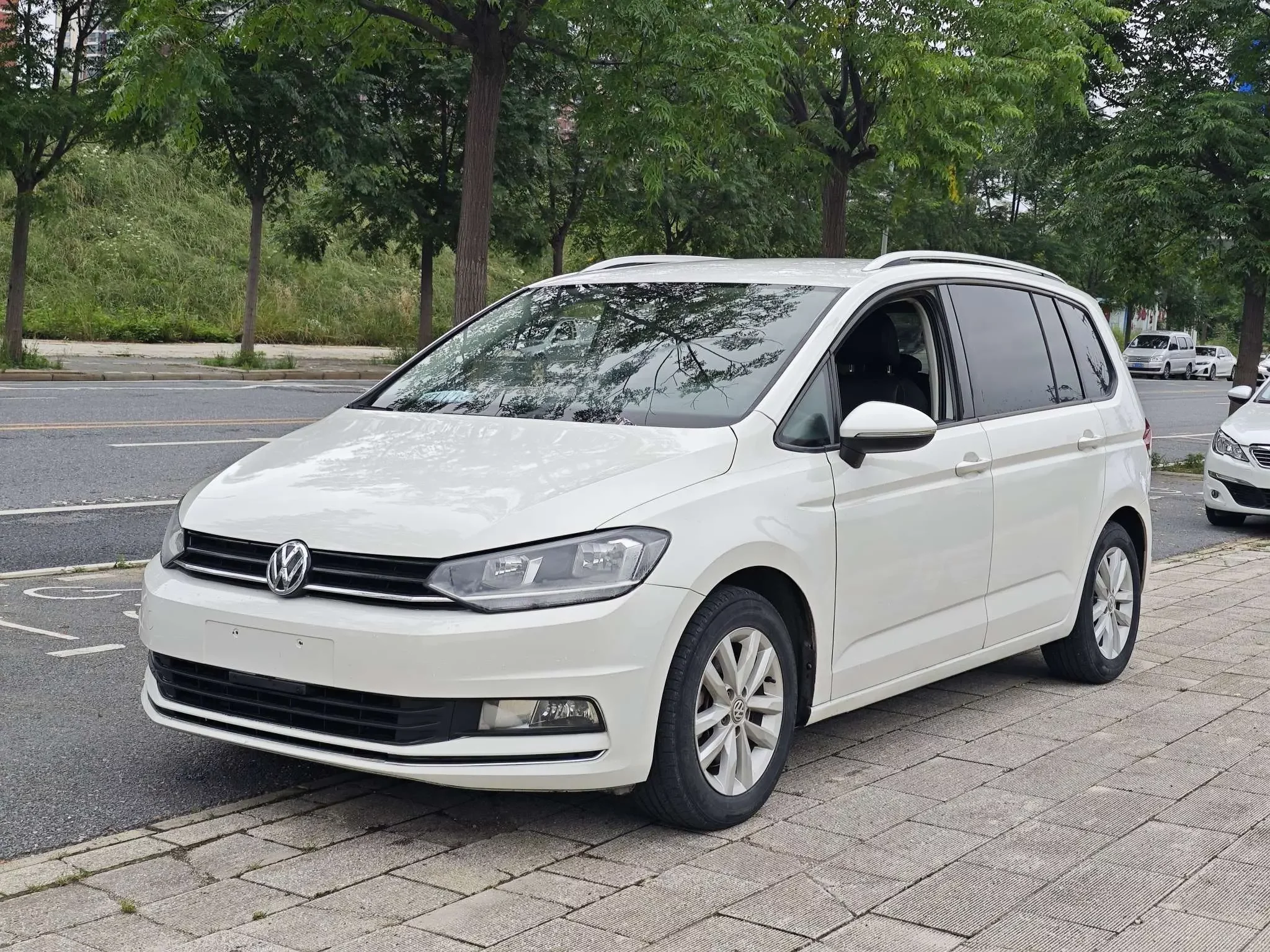 Volkswagen Touran L