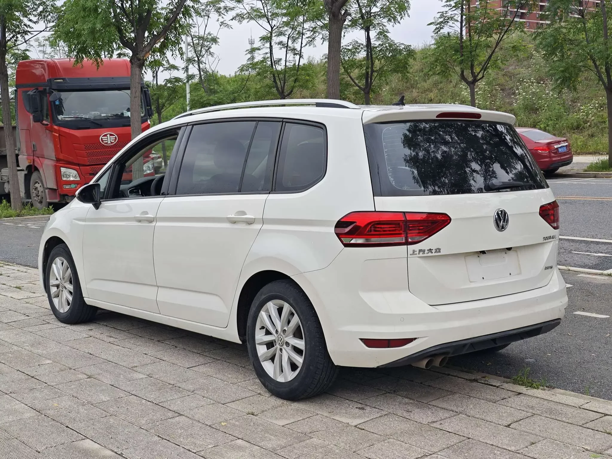 Volkswagen Touran L