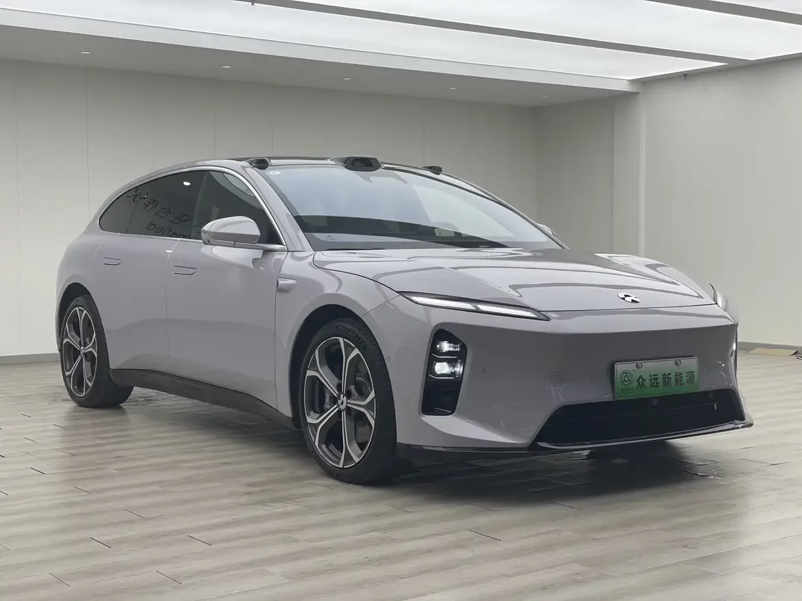 NIO ET5T