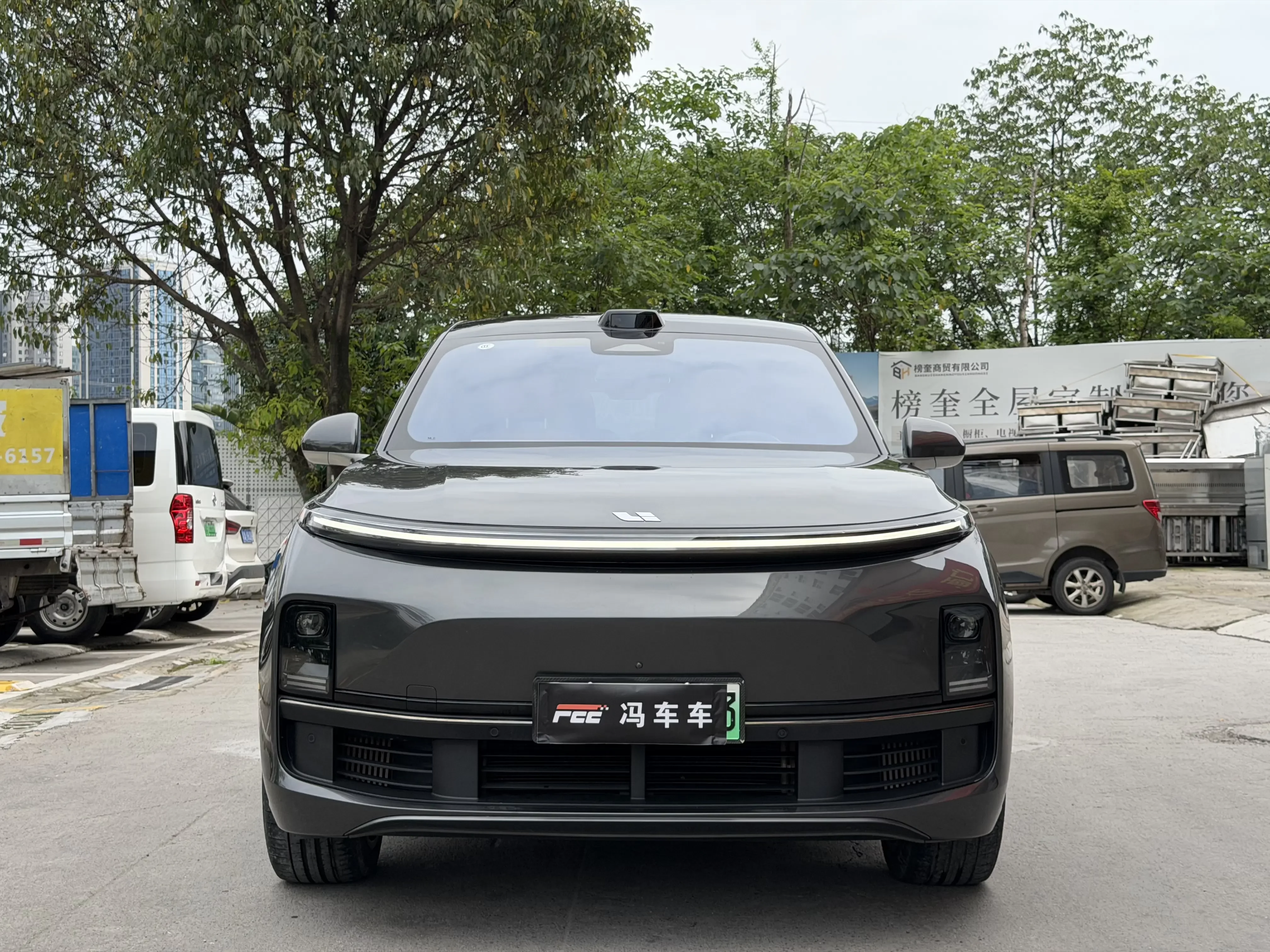 Lixiang L8