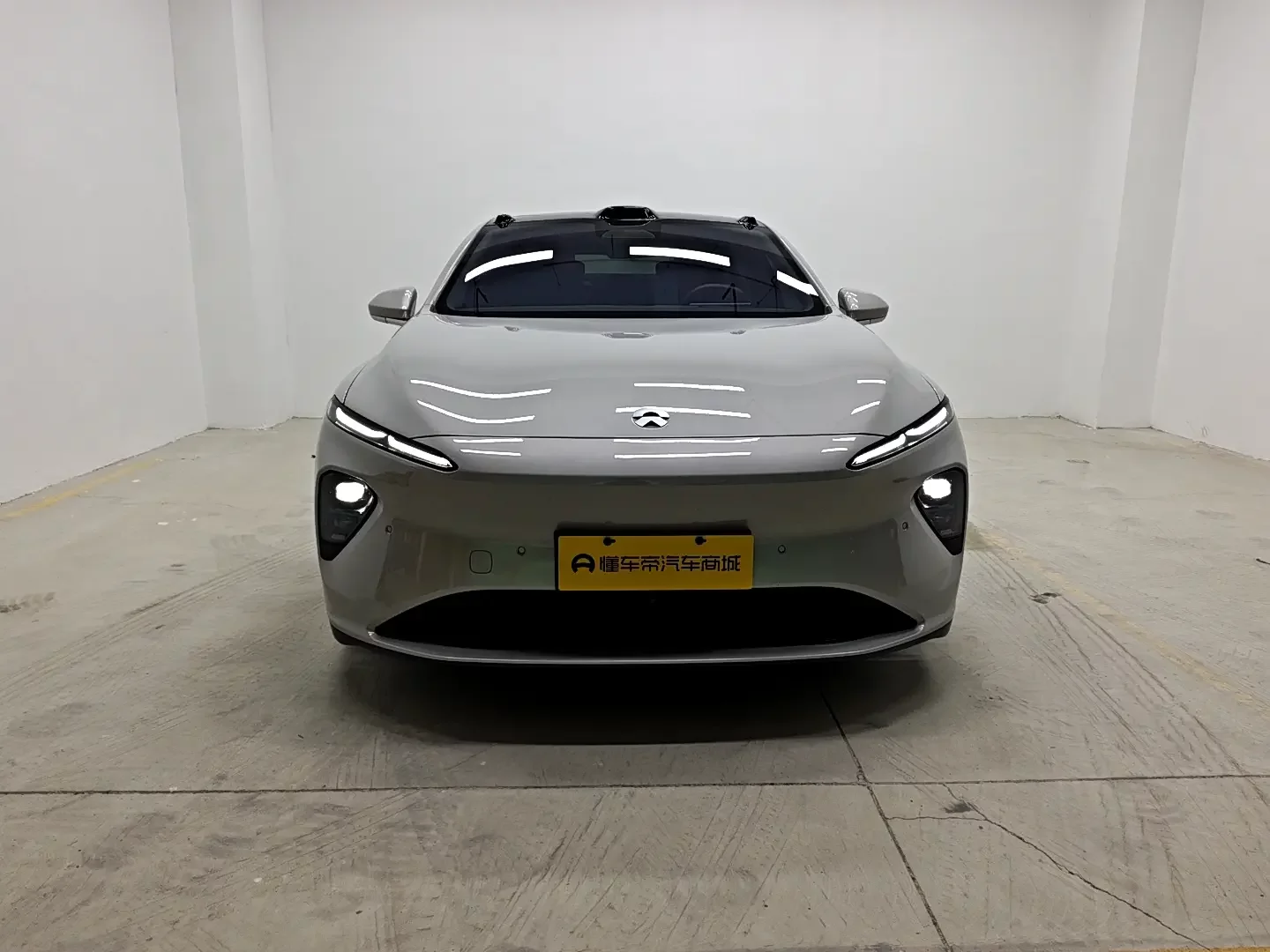 NIO ET7