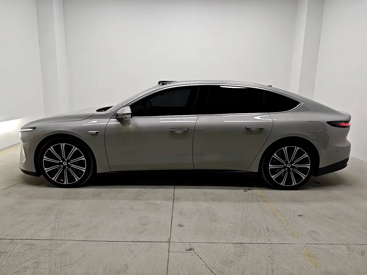 NIO ET7