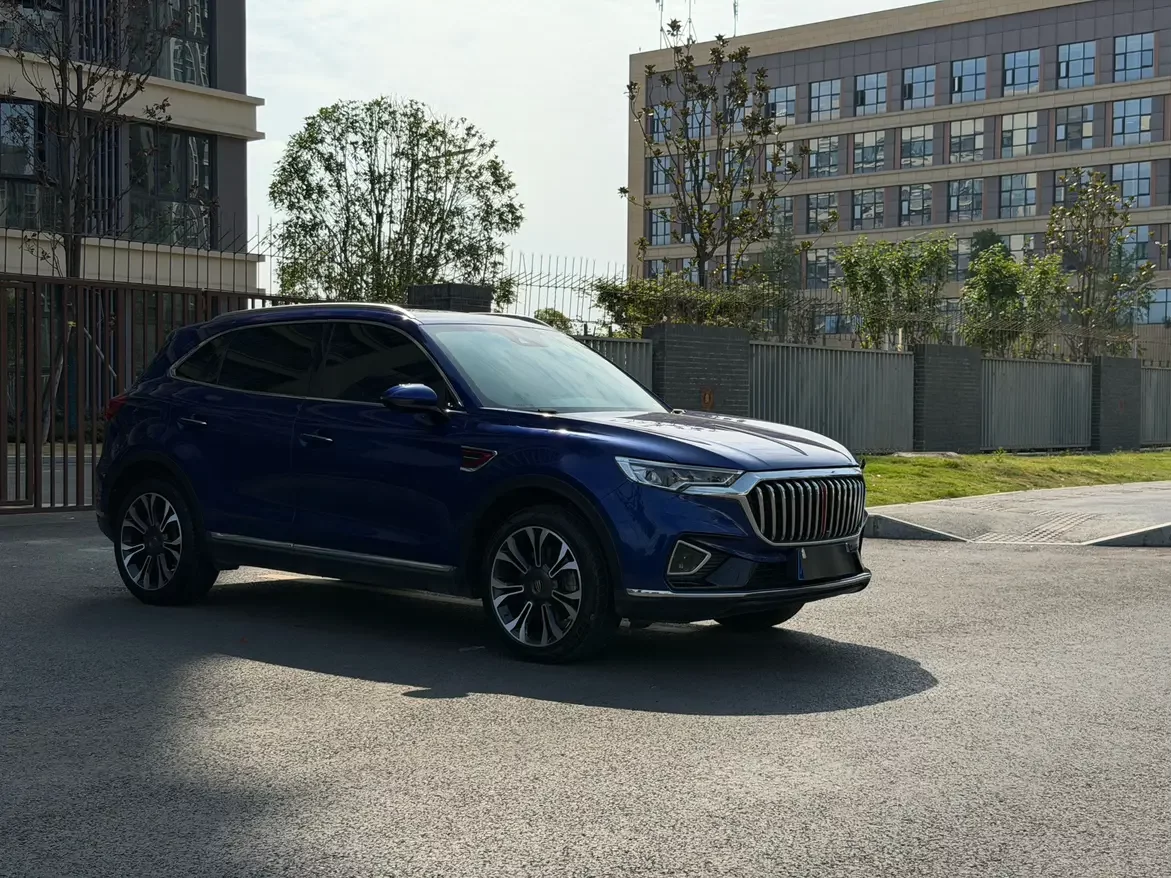 Hongqi HS5