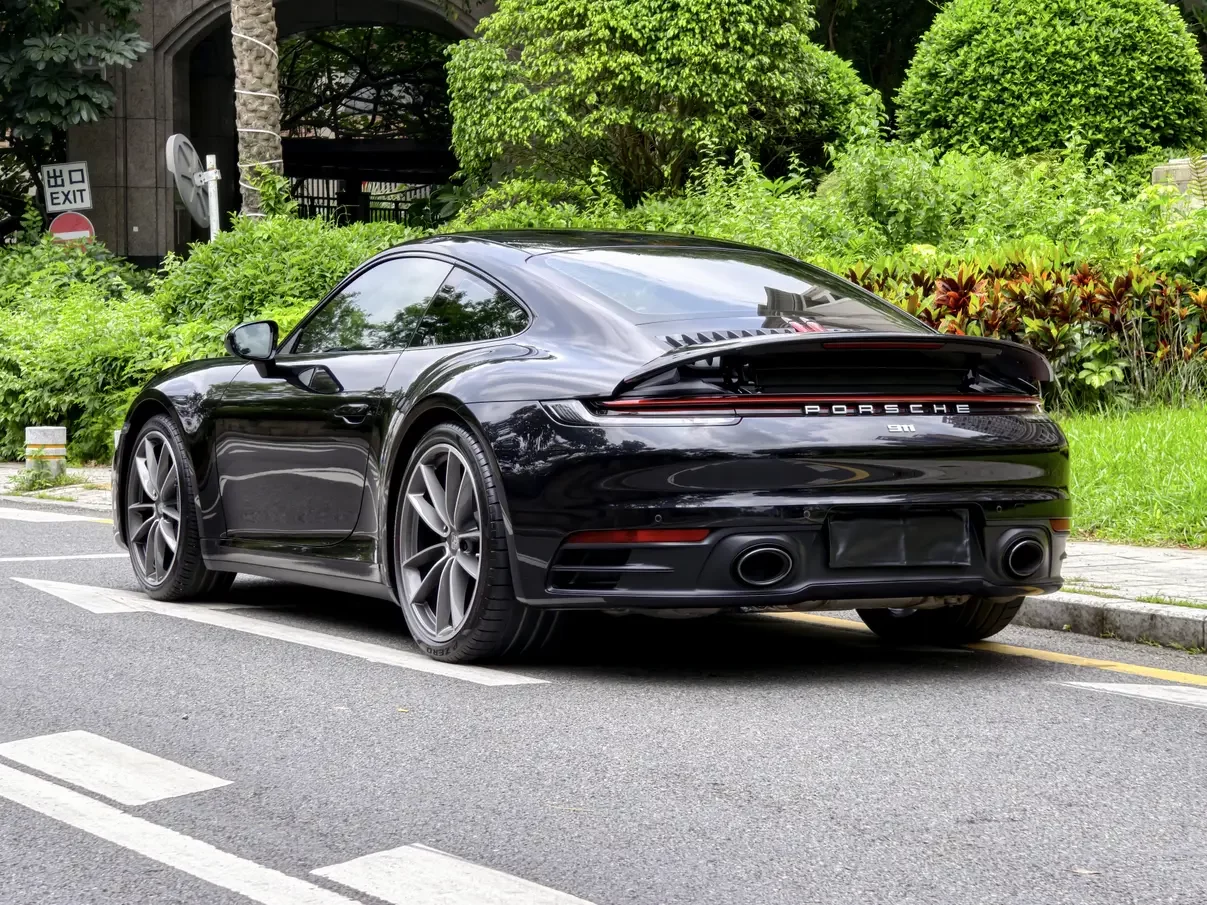 Porsche 911