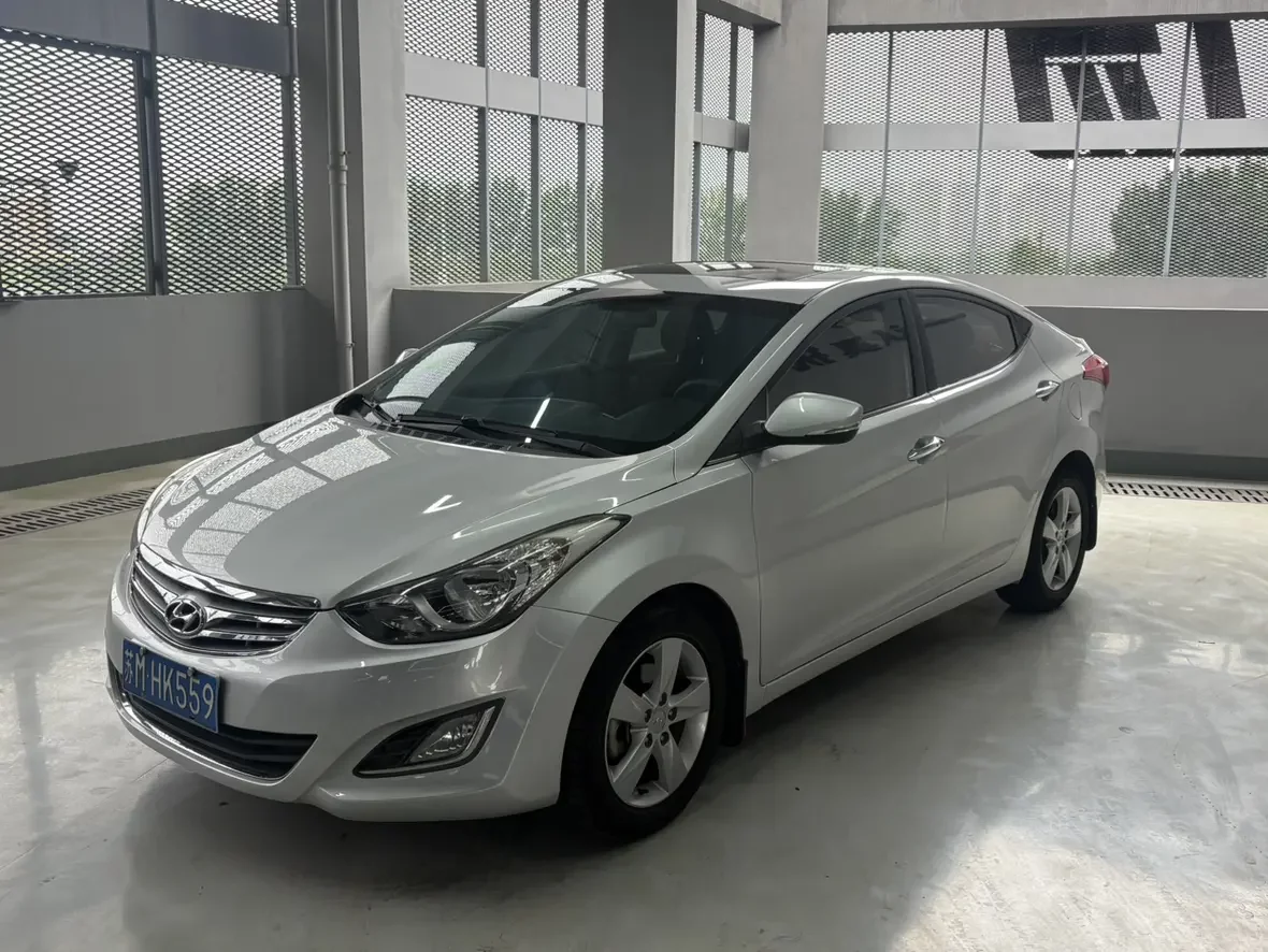 Hyundai Elantra