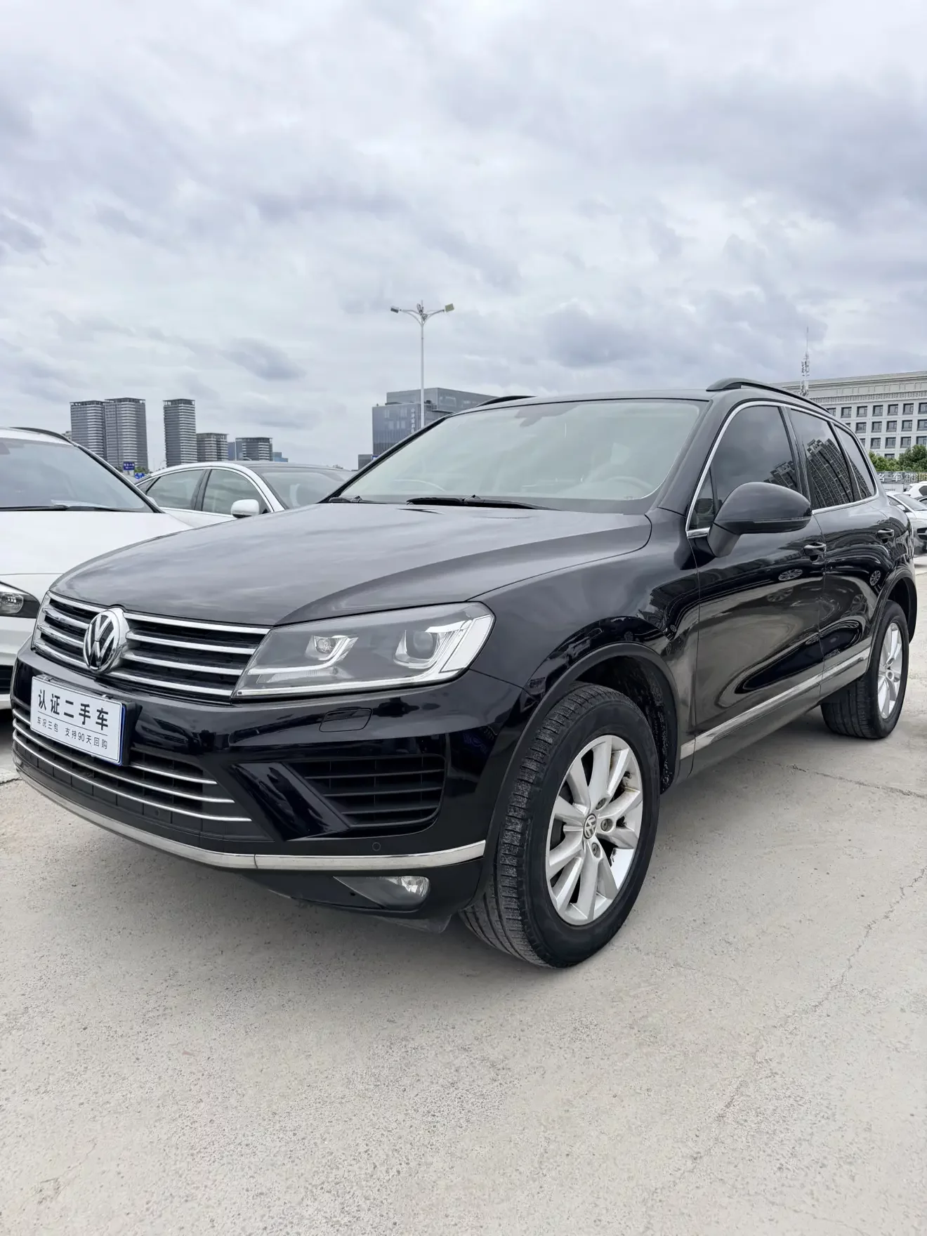 Volkswagen Touareg