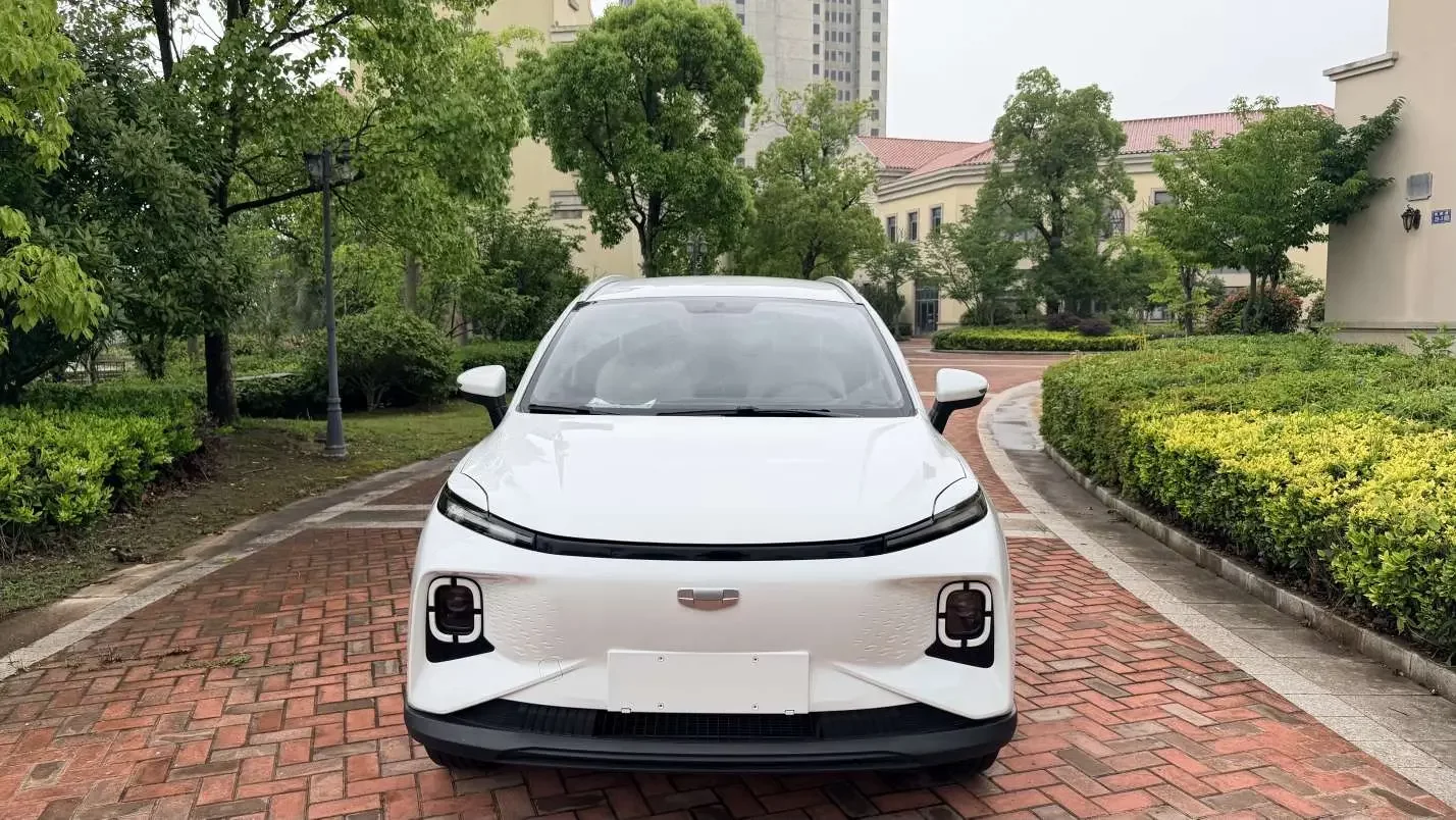 Geely Geometry E Firefly