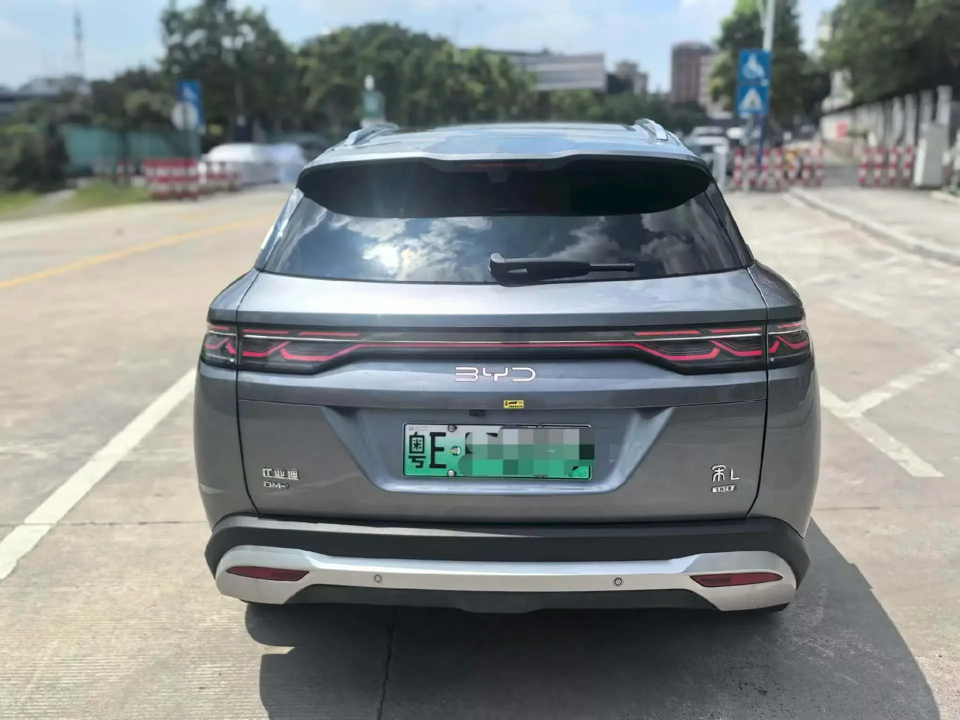 BYD Song L DM