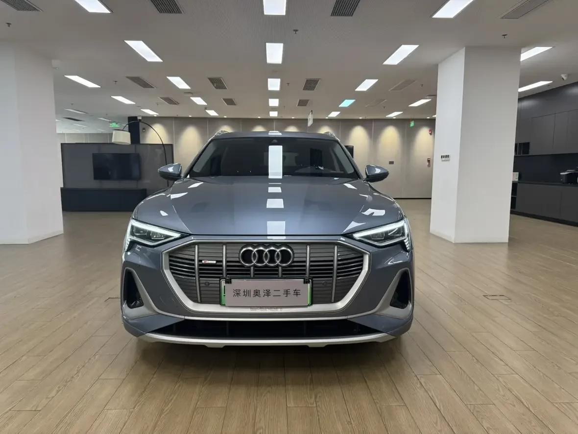 Audi e-tron