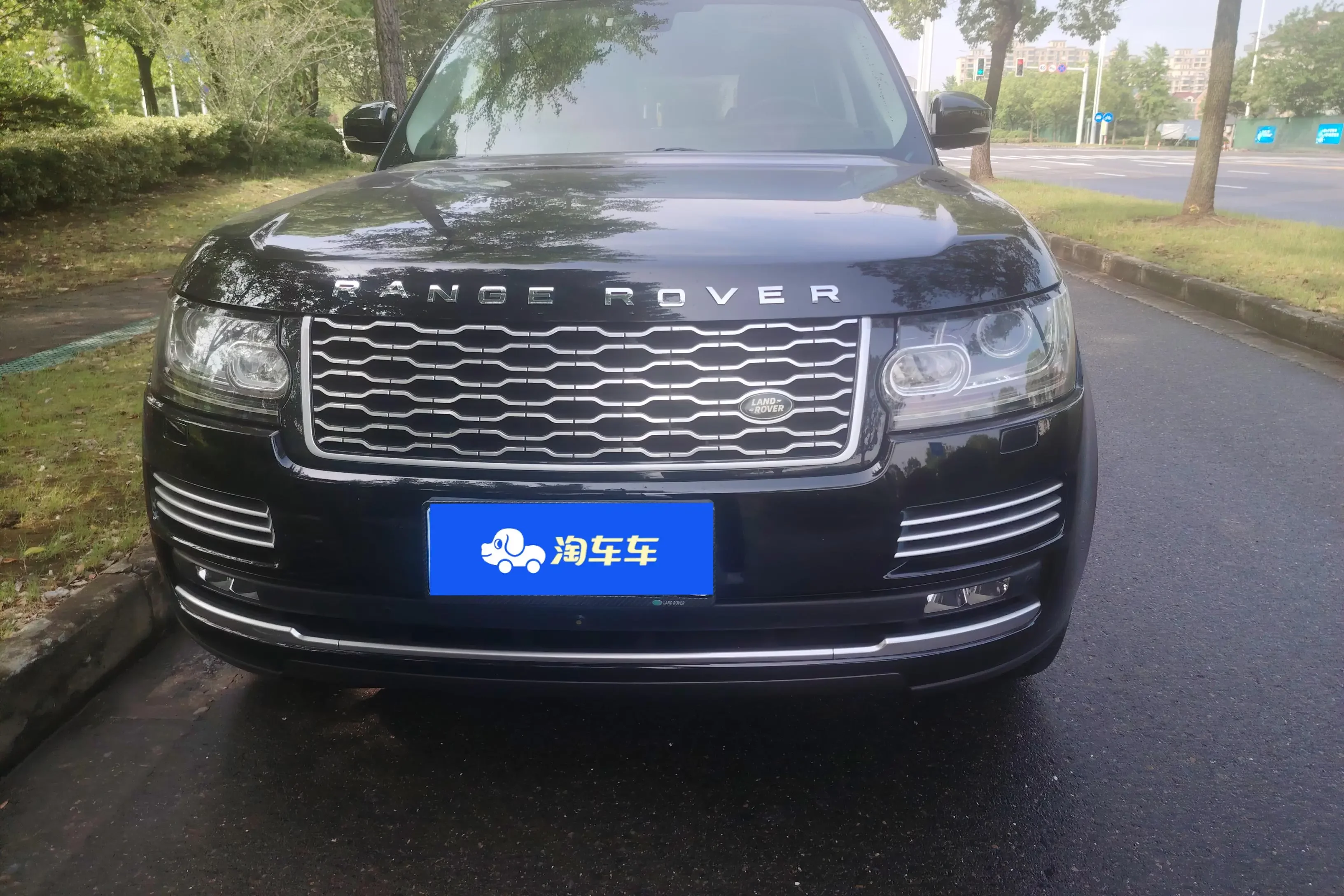 Land Rover range rover