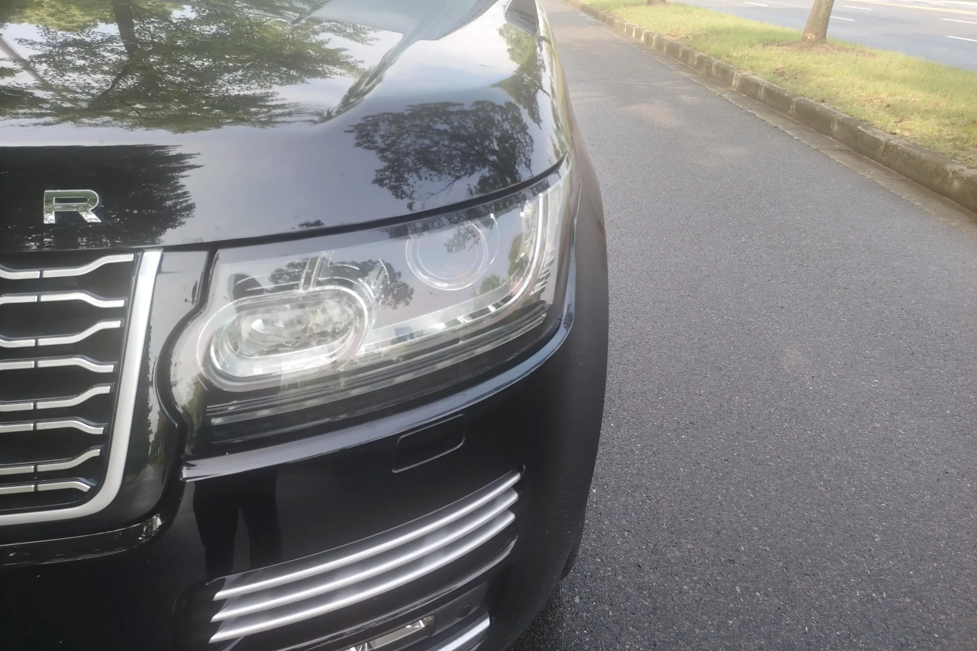 Land Rover range rover