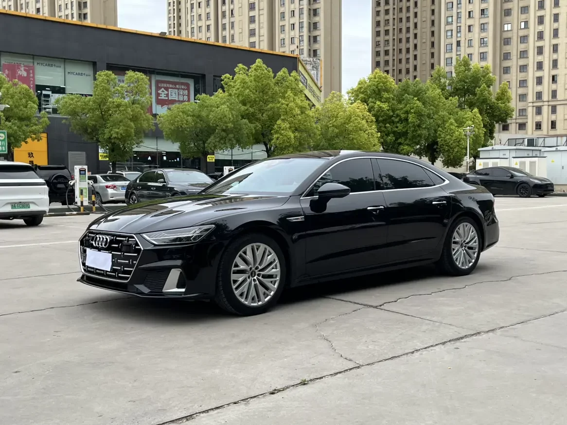 Audi A7L