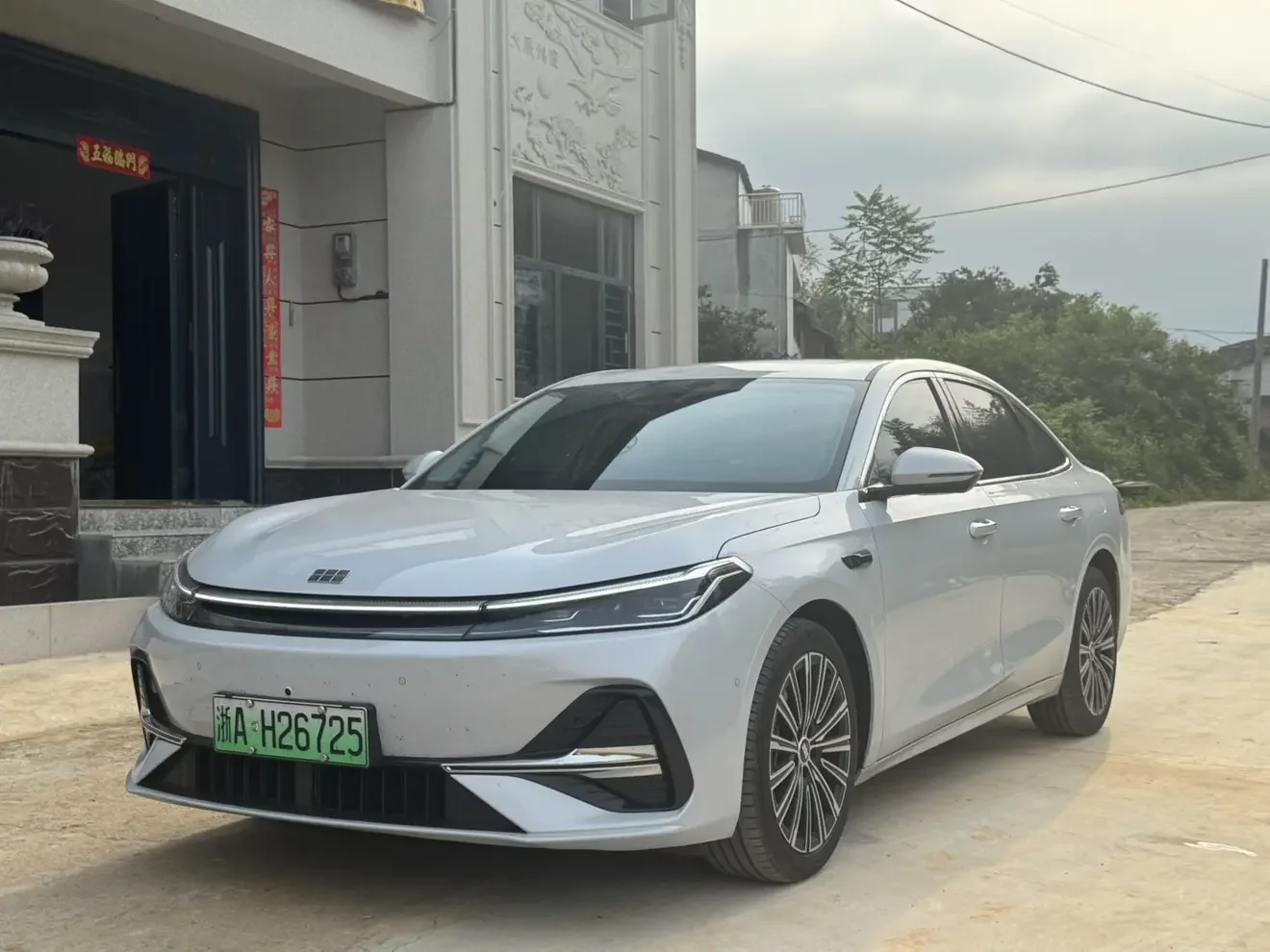 Geely Galaxy A7 EM