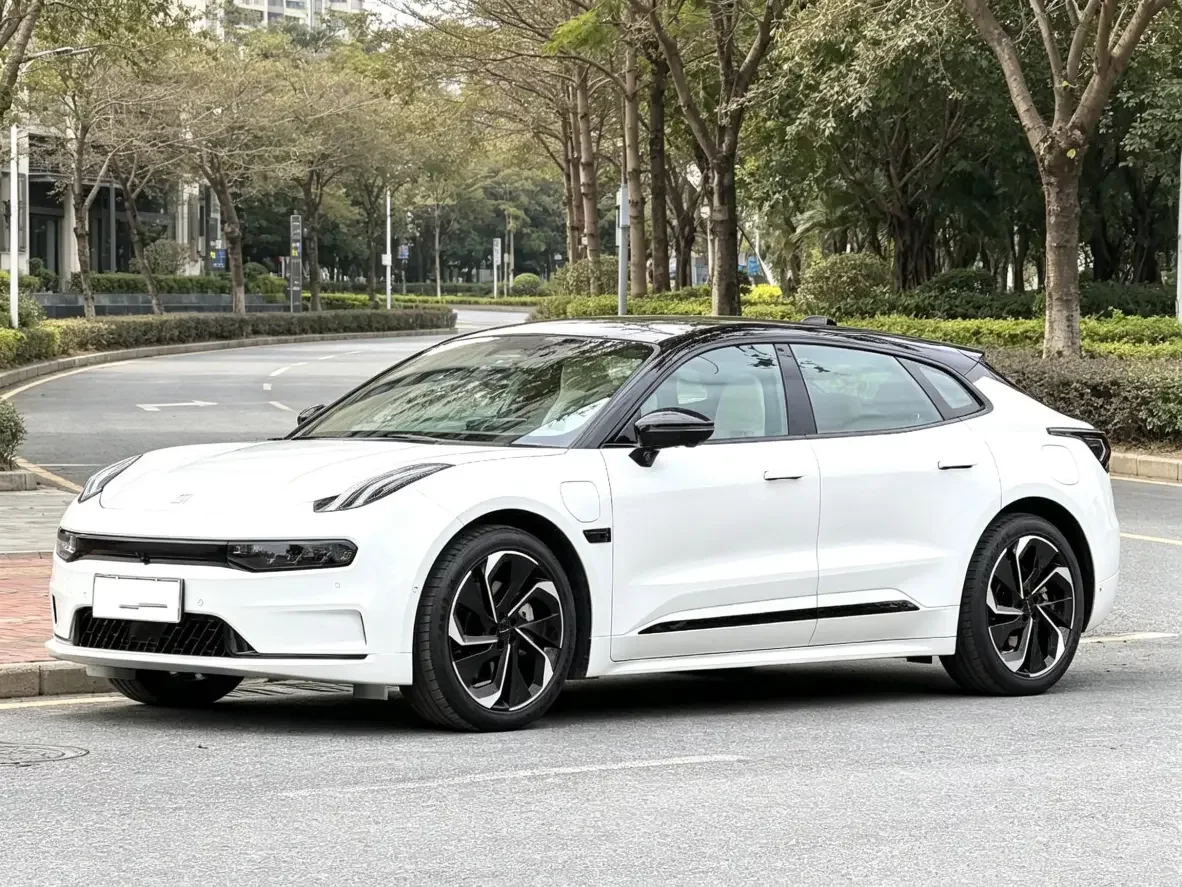 ZEEKR 001