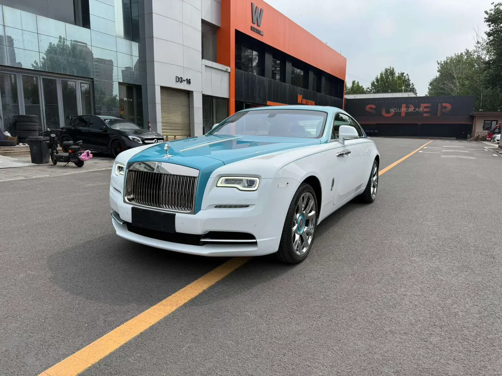 Rolls Royce Phantom