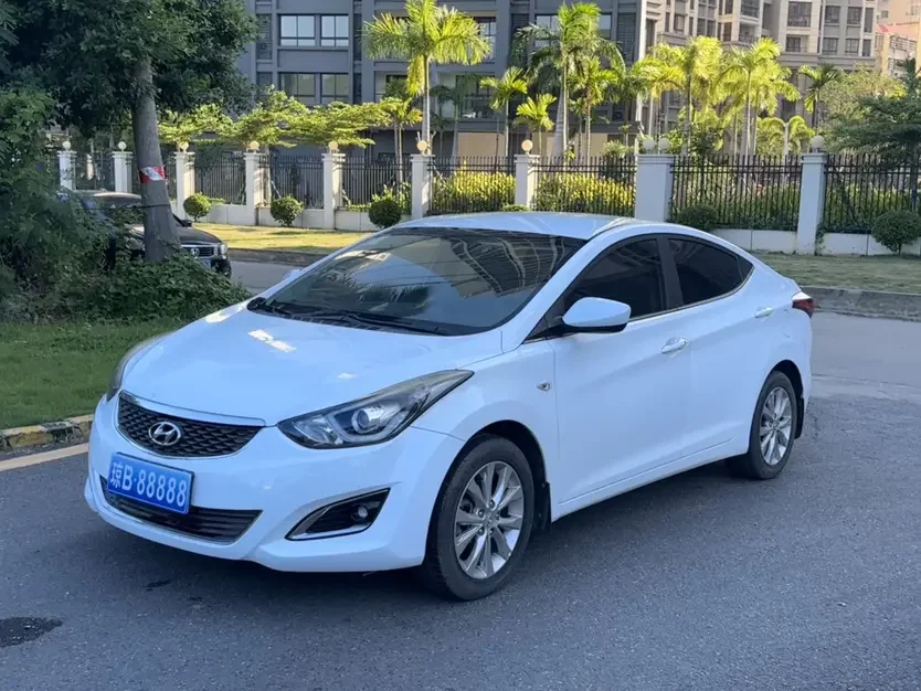 Hyundai Elantra