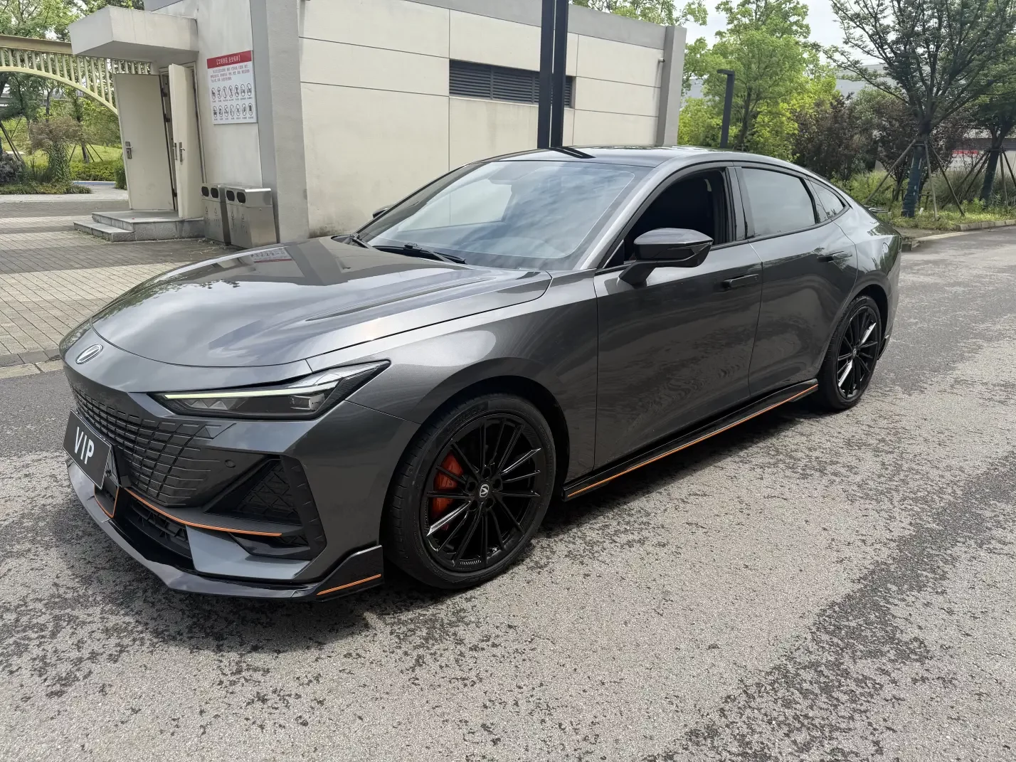 Changan UNI-V  из Китая