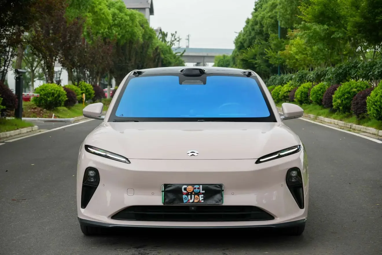 NIO ET5  из Китая