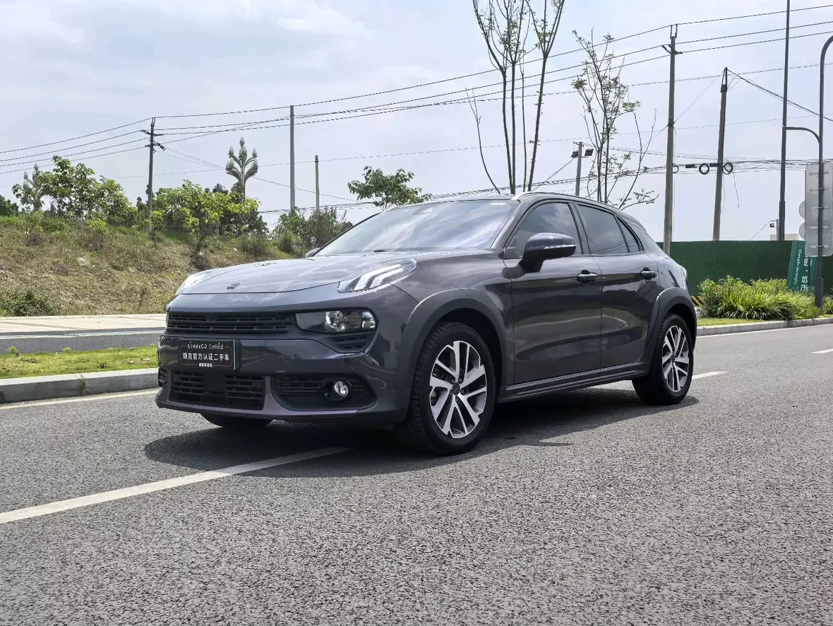 Lynk & Co 02
