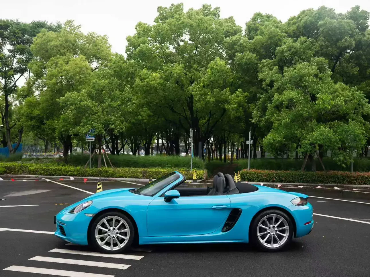 Porsche 718