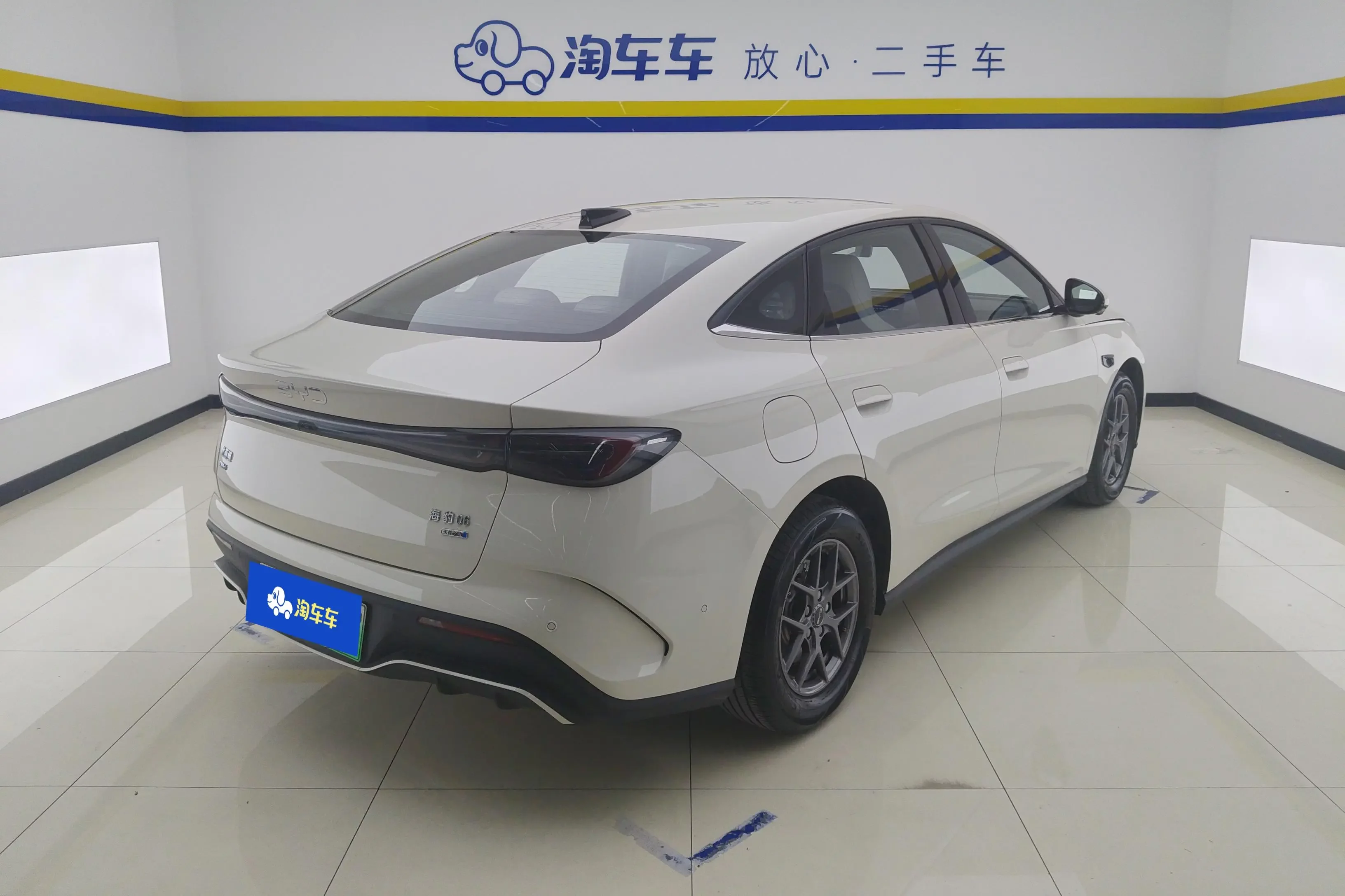 BYD Seal 06DM