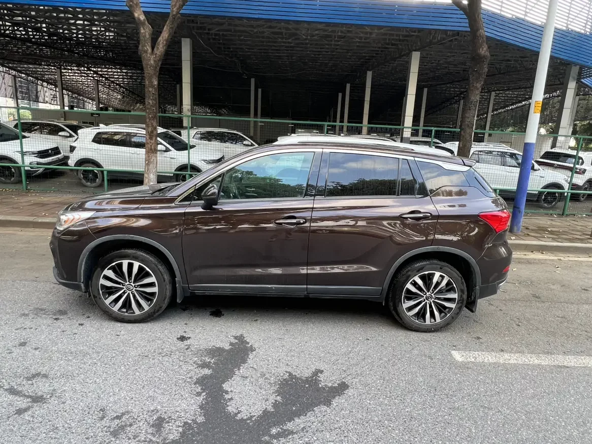 GAC Trumpchi GS4