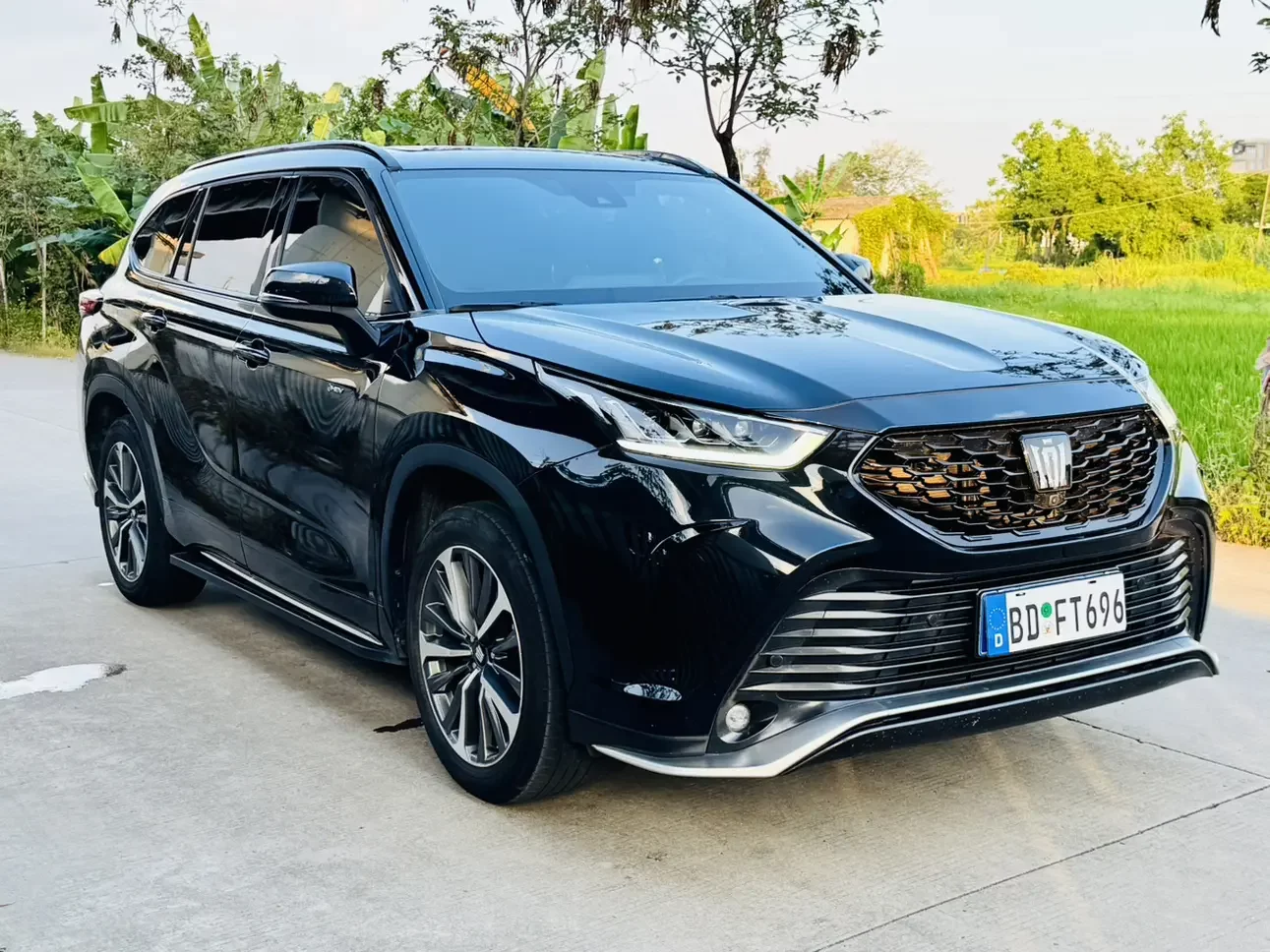 Toyota Crown Kluger