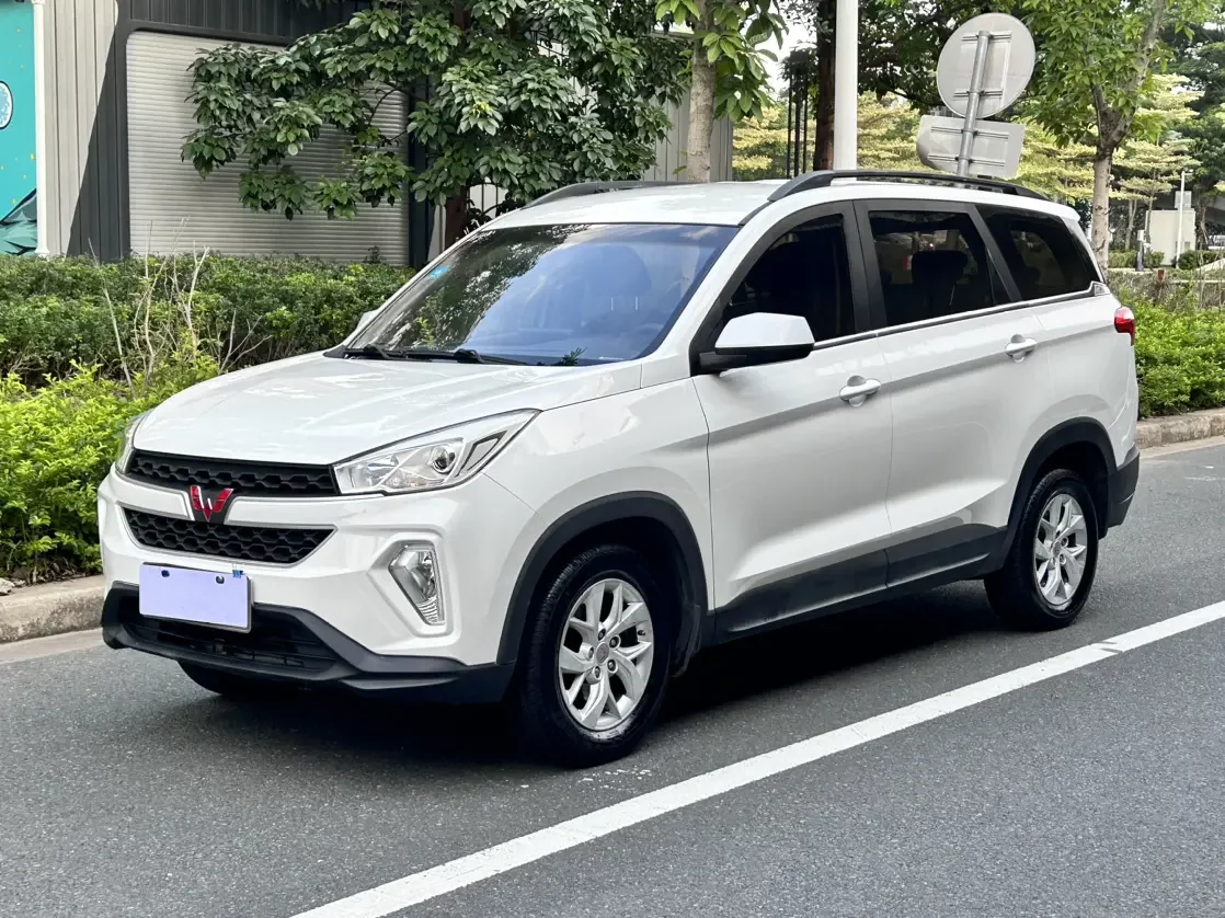 Wuling Hongguang S3