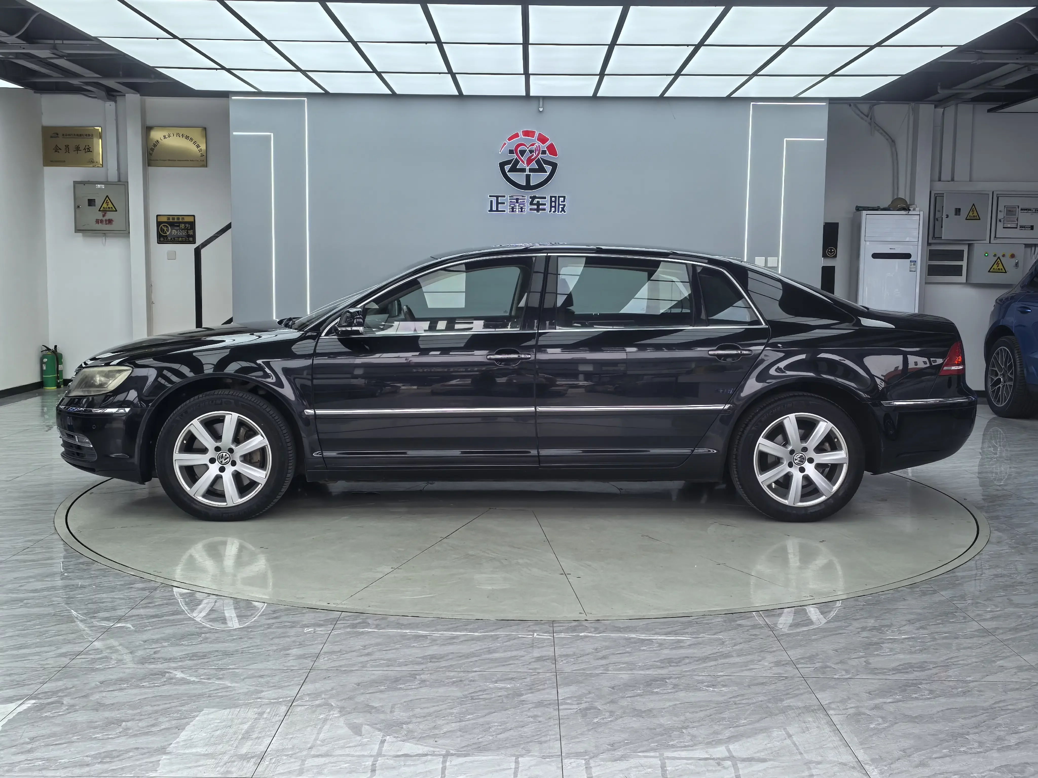 Volkswagen Phaeton / Phideon
