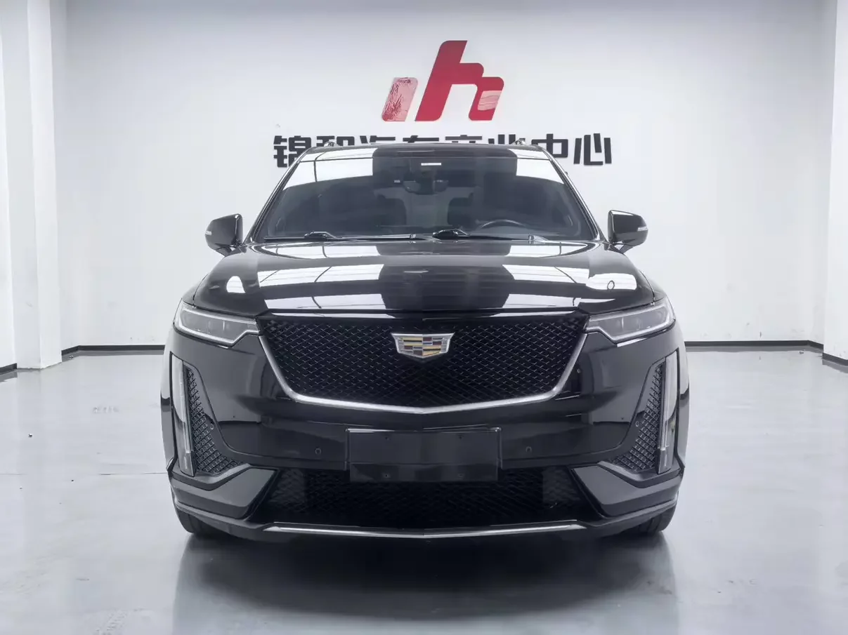 Cadillac XT6