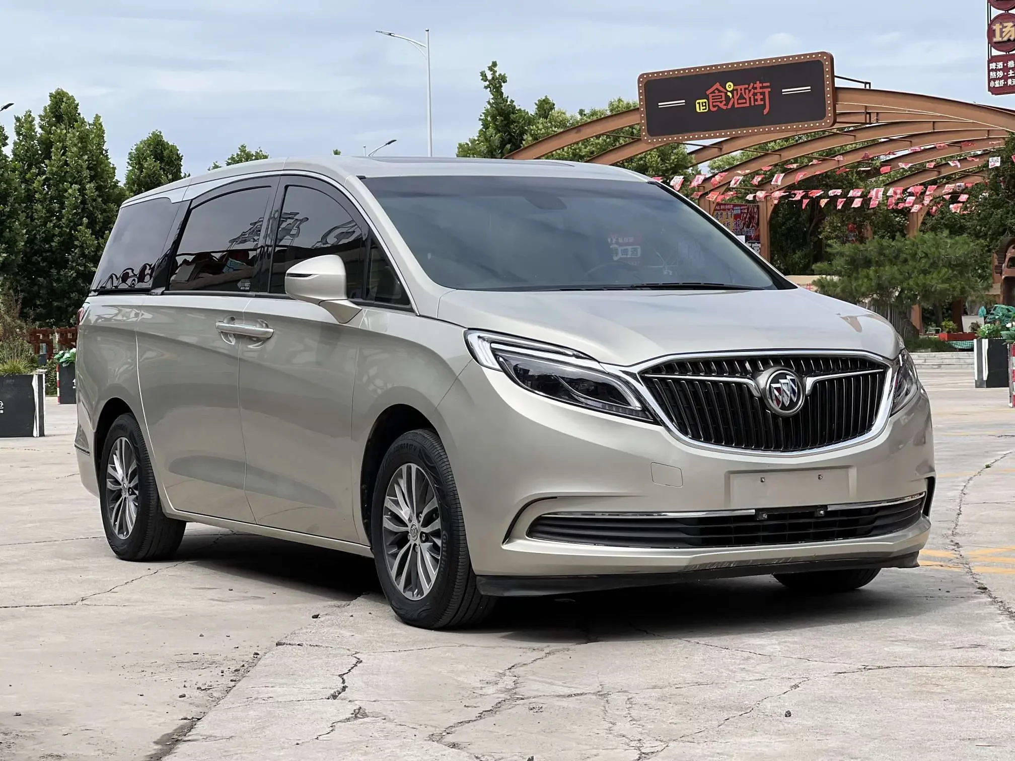 Buick GL8