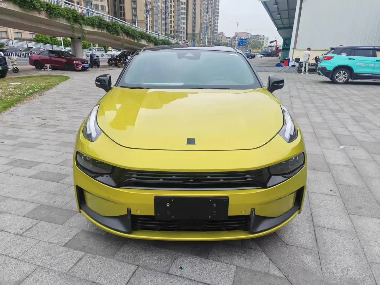 Lynk & Co 03