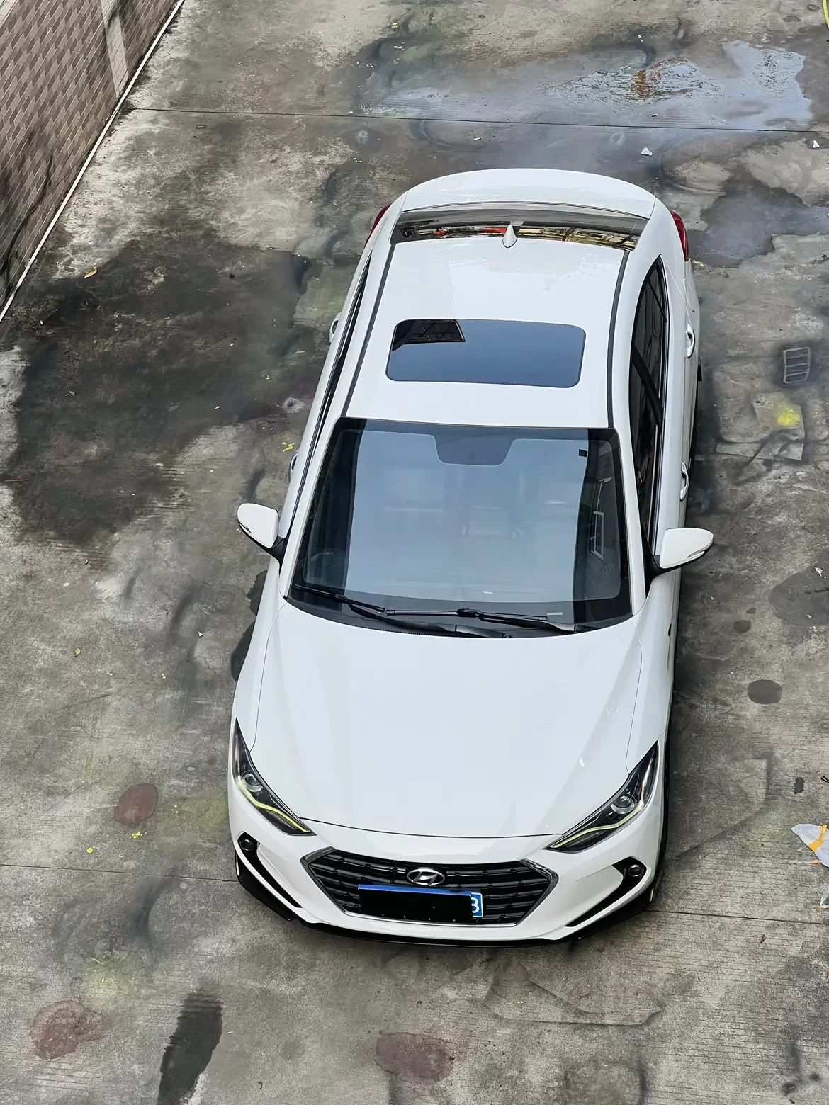 Hyundai lead