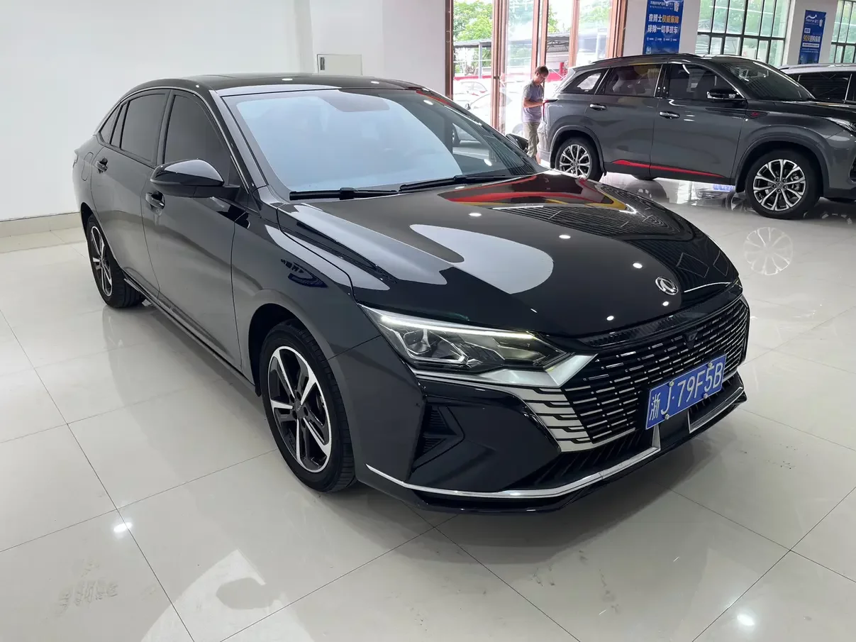 Dongfeng Yixuan MAX