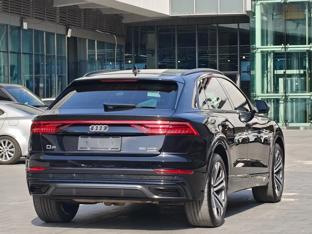 Audi Q8