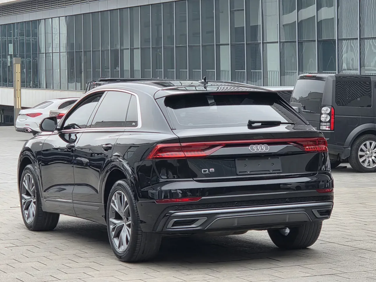Audi Q8