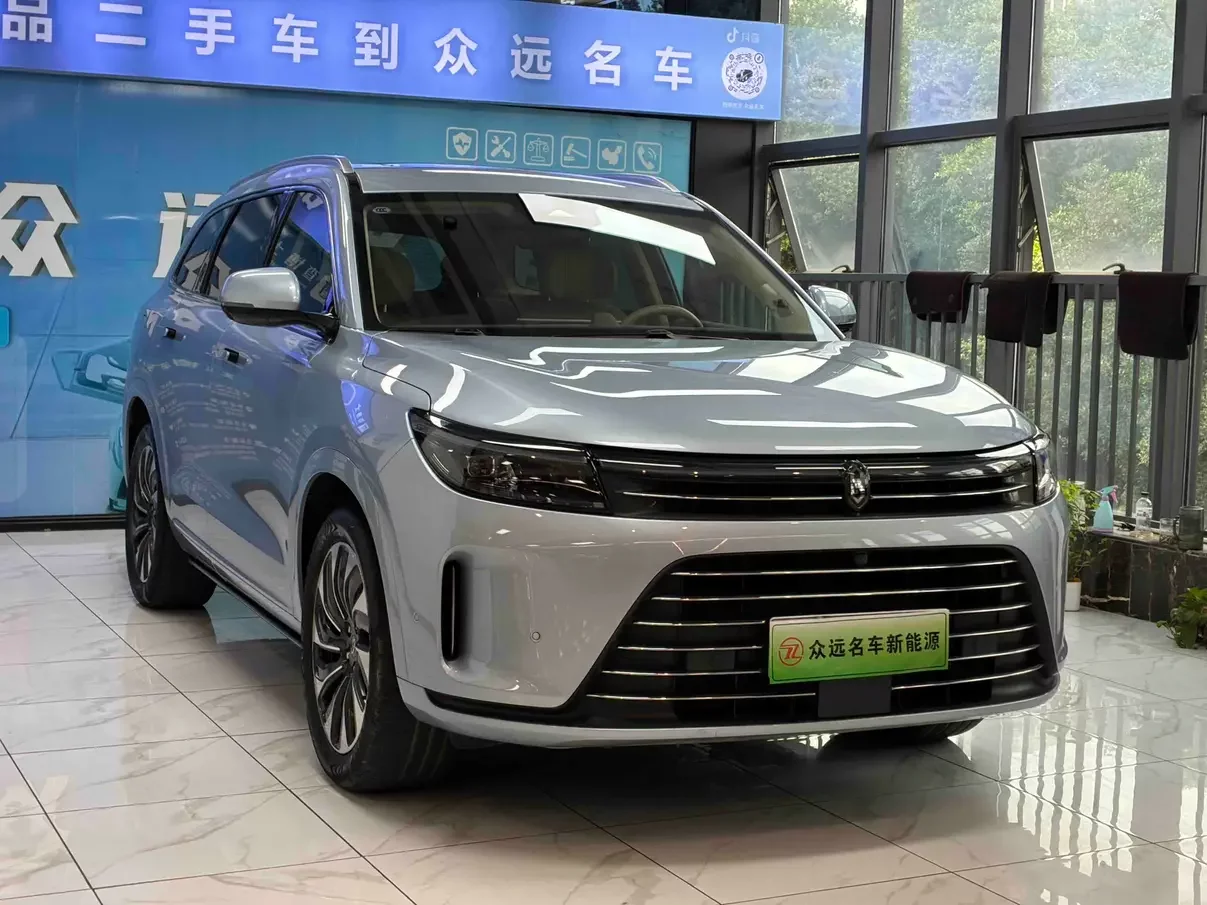AITO M7